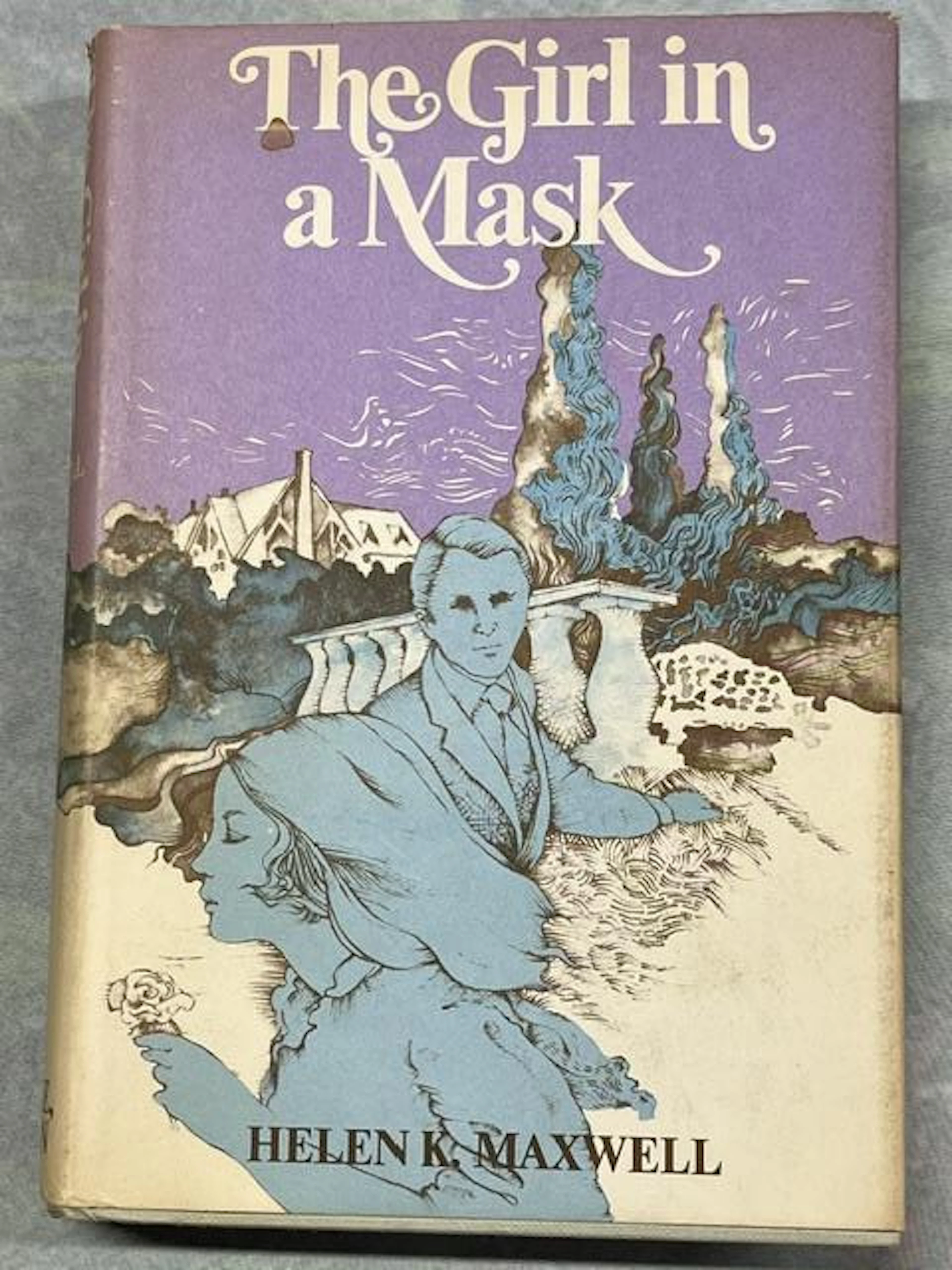 [First Edition] The Girl in a Mask Maxwell, Helen [Used - Very good] [Hardcover]