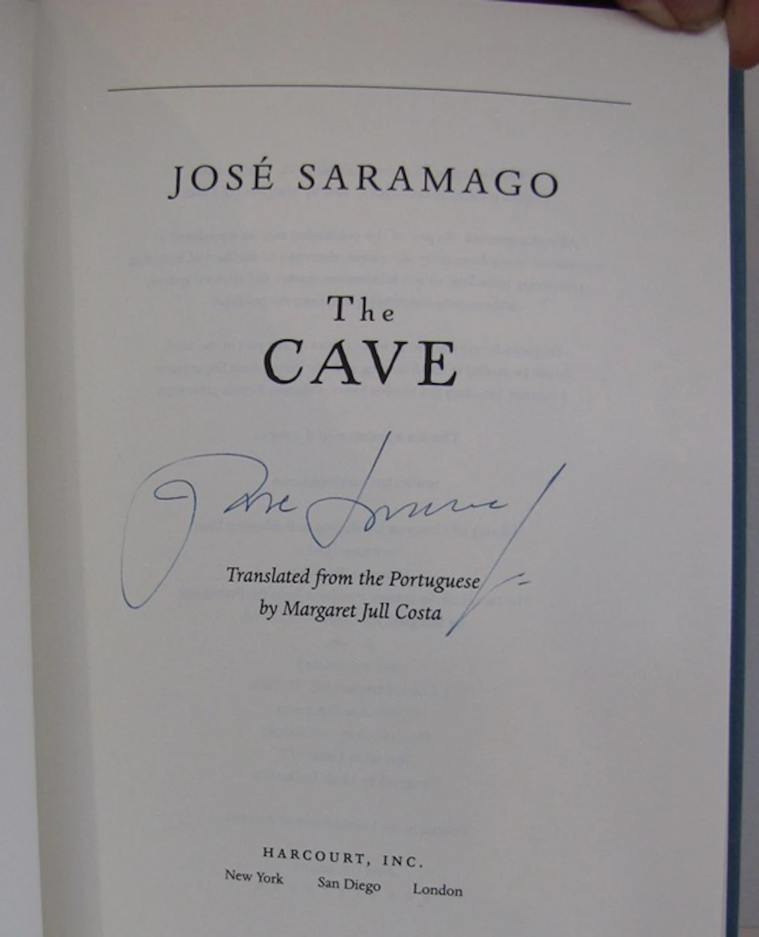 [Signed] [First Edition] The Cave [SIGNED