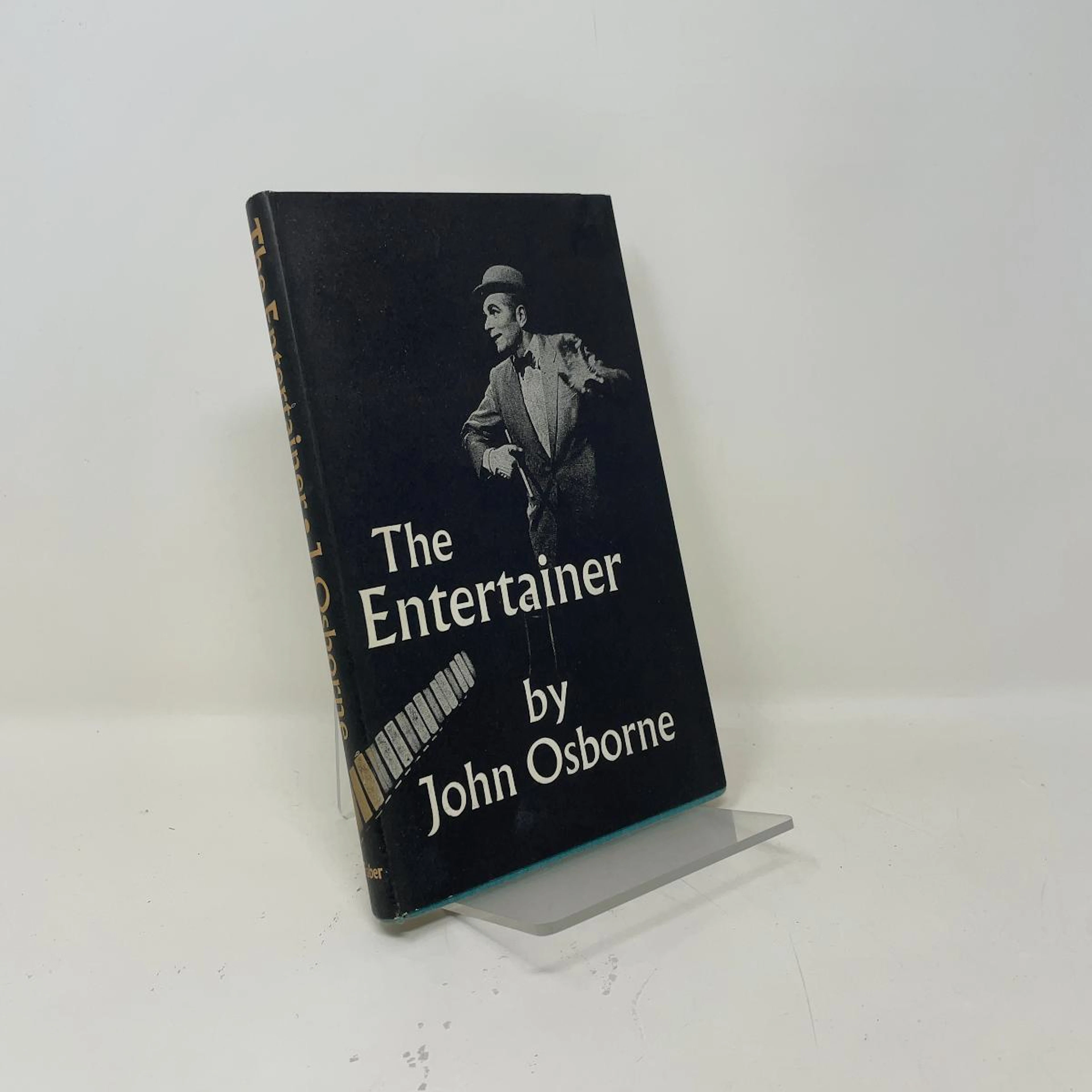[First Edition] The Entertainer John Osborne [Used - Very good] [Hardcover]