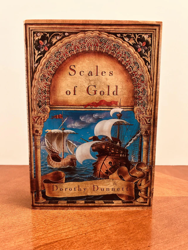 [First Edition] Scales of Gold (The House of Niccolo)...