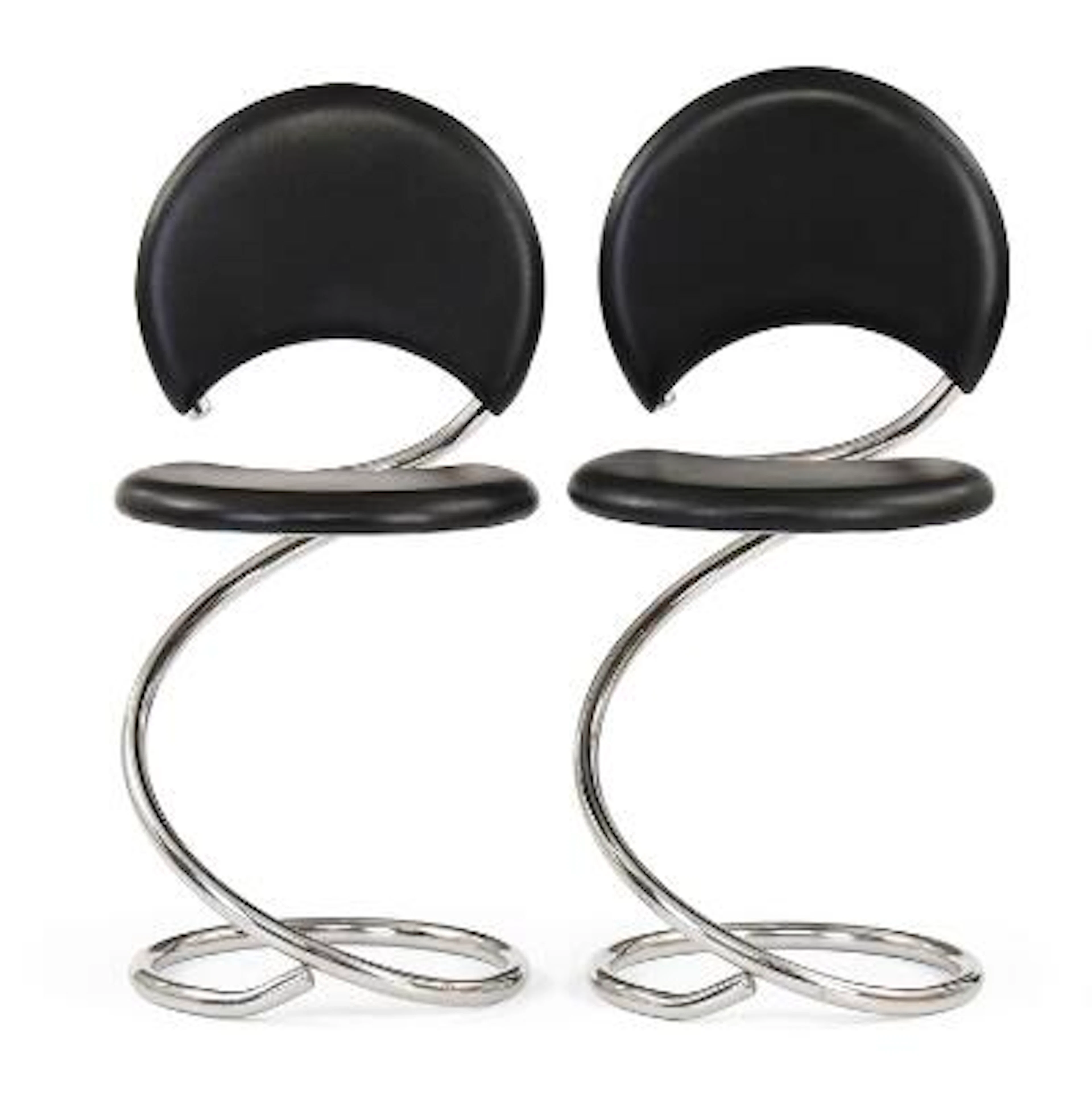 Poul Henningsen: “PH-501 Slangestol”. A pair of chairs with frame