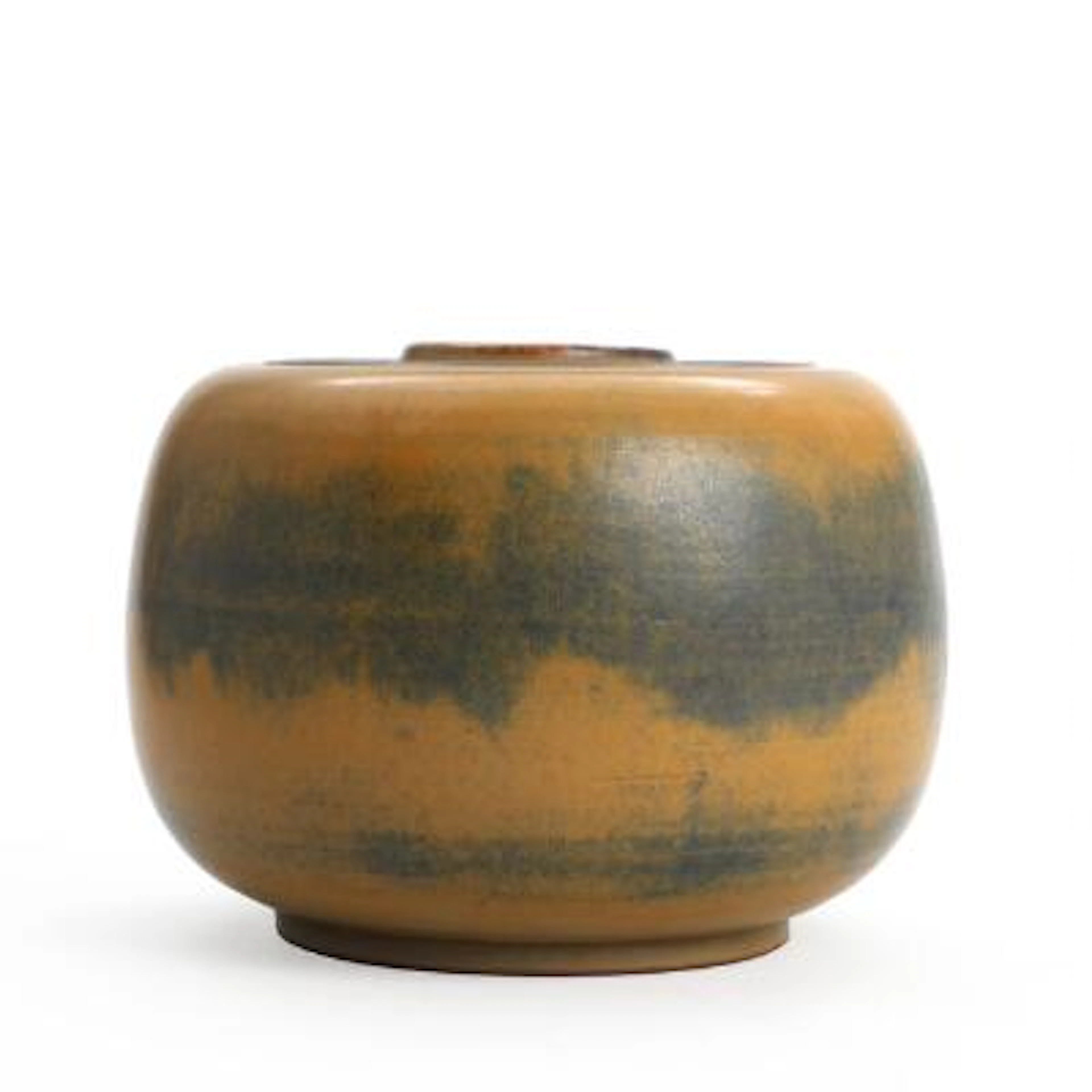 Carl Halier: A stoneware vase. Decorated with ochre-coloured glaze.