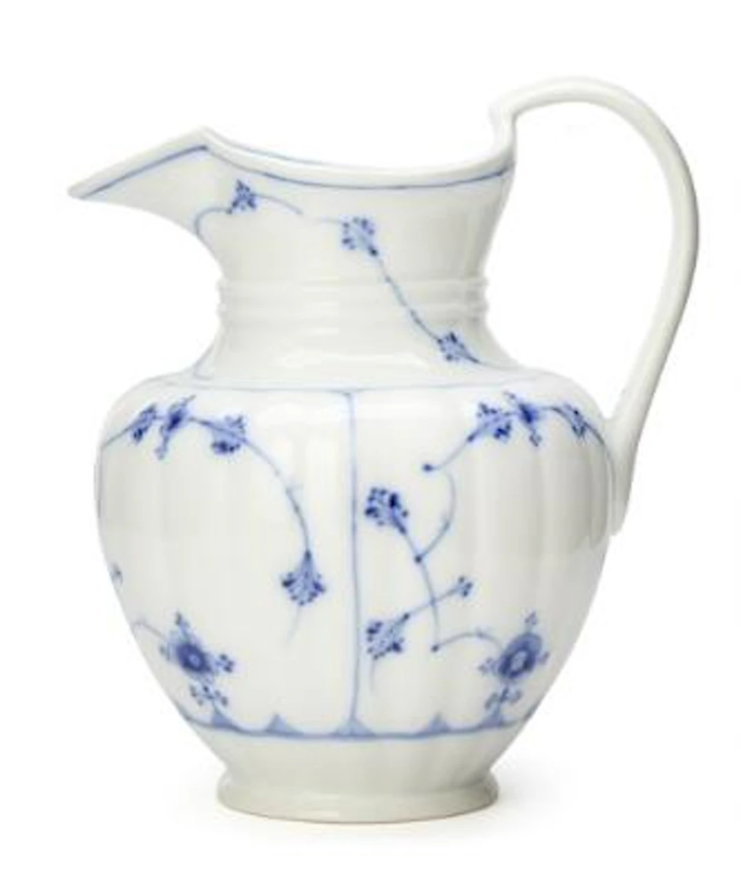 Blue Fluted chocolate pot of porcelain, decorated in underglaze blue.