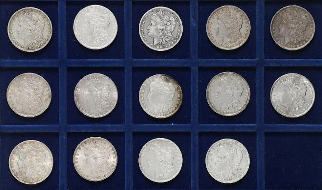 USA, Dollar 1882, 1884, 1886 O, 1889 O, 1890 (2 pieces, one of which