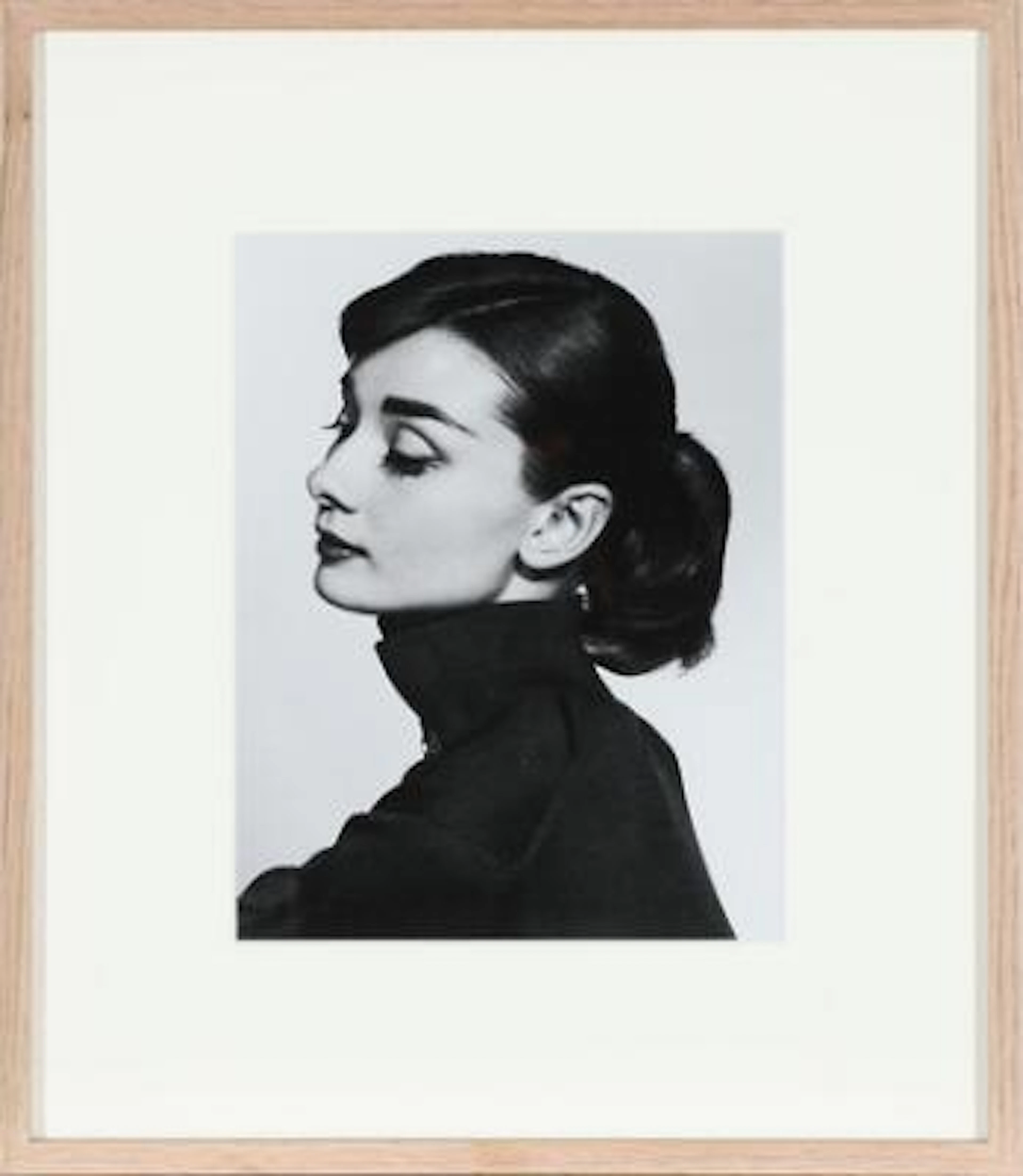 Yousuf Karsh: Black-and-white portrait of the English actress Audrey