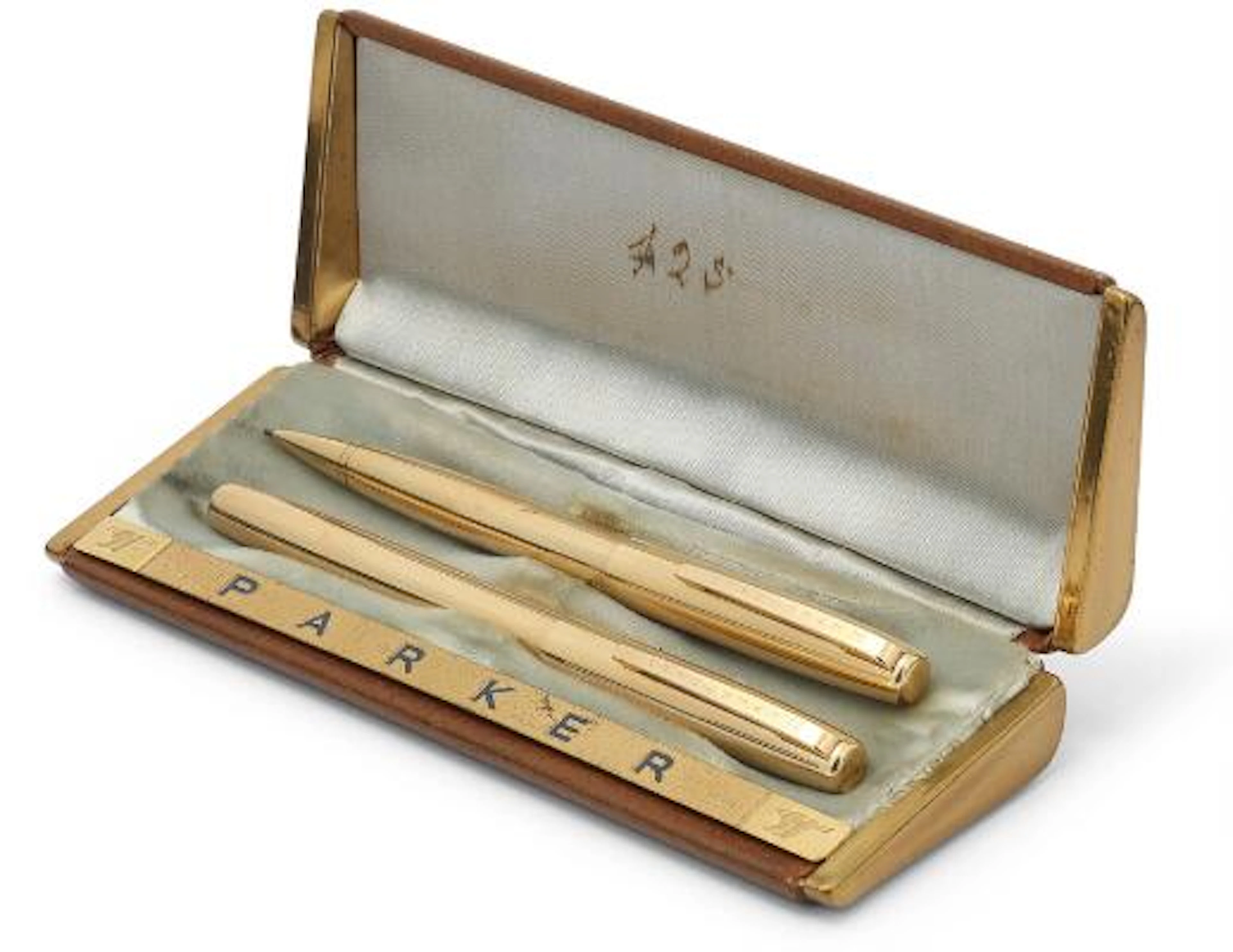Parker: An “Eversharp 51” fountain pen and mechanical pencil of gilded
