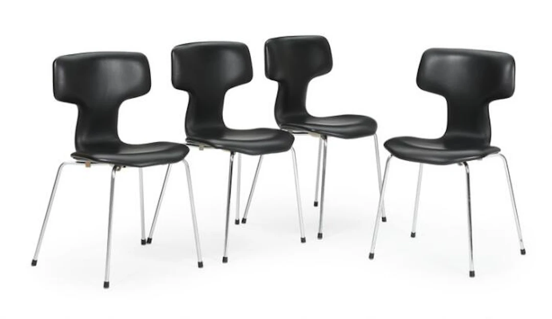 Arne Jacobsen: A set of four chairs with chromium-plated metal legs