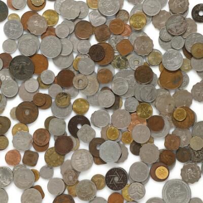 Collection of coins from countries in the British Commonwealth, in