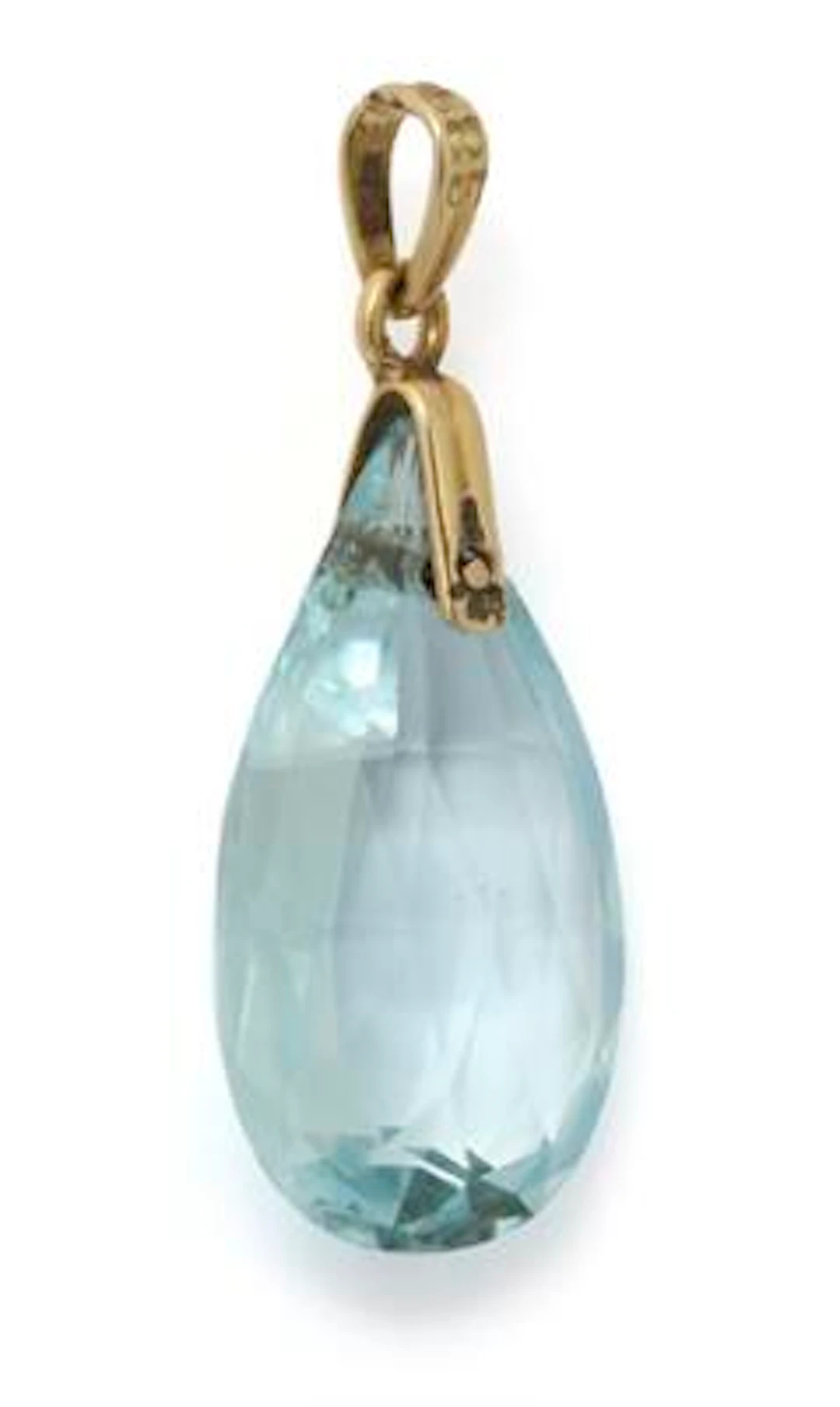 An aquamarine pendant mounted in 14k gold. Weight app. 2 g. W. 10