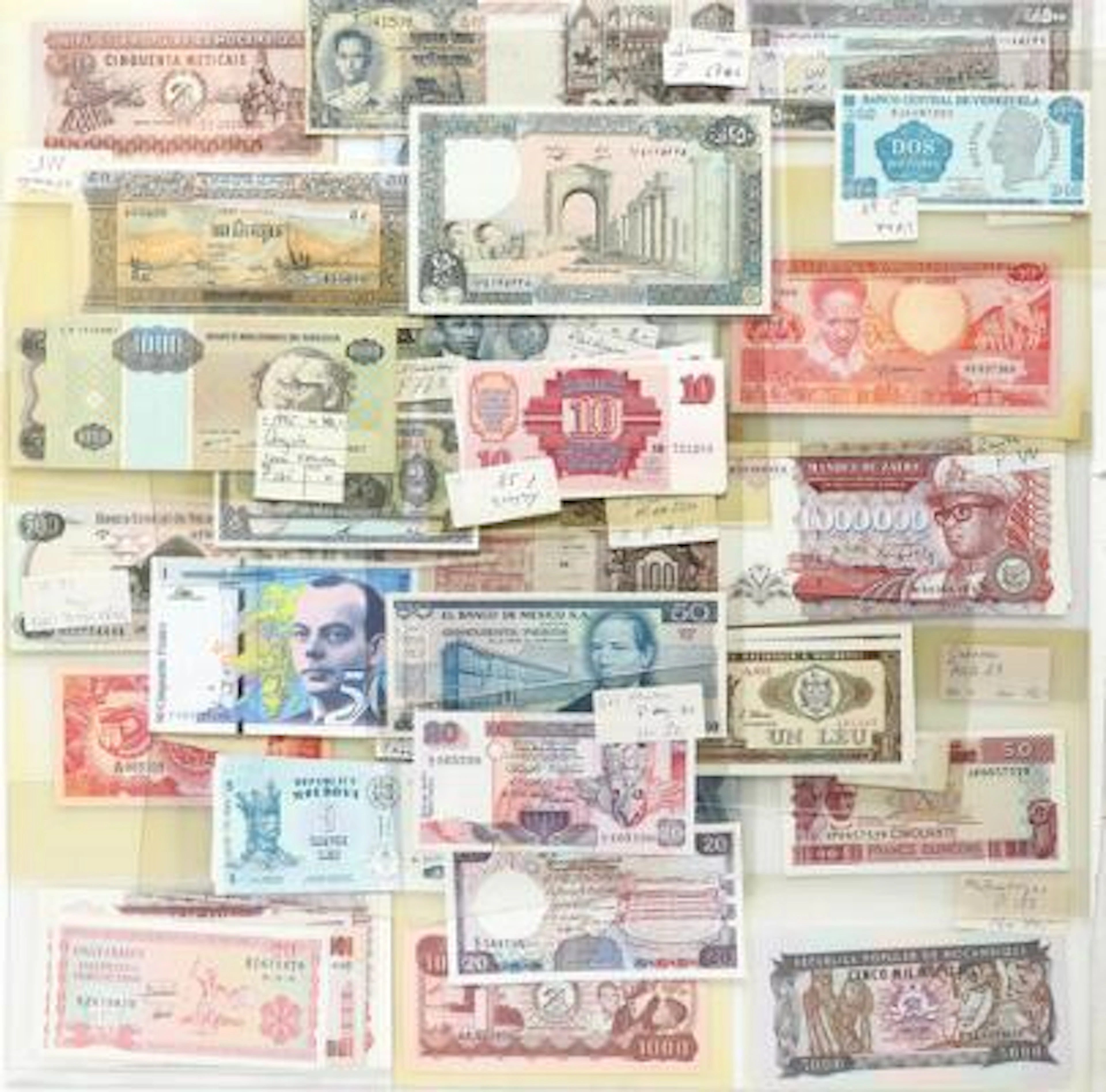 Collection of foreign banknotes, in total 53 pcs in predominantly