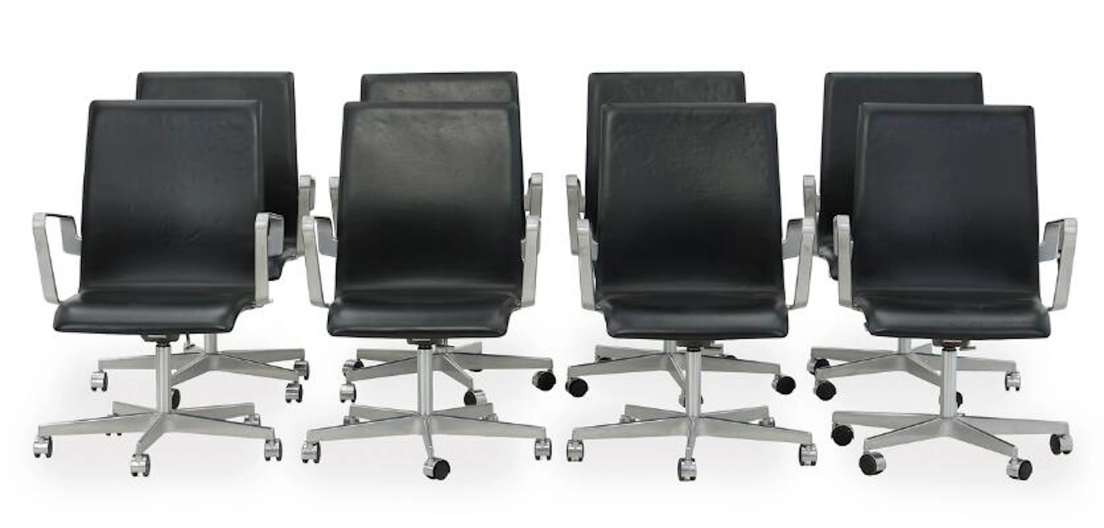 Arne Jacobsen: “Oxford”. Set of eight chairs with aluminium frame.