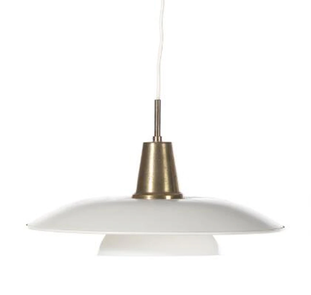 Poul Henningsen: "PH-4/3". Pendant with brass sockethouse, white lacquered