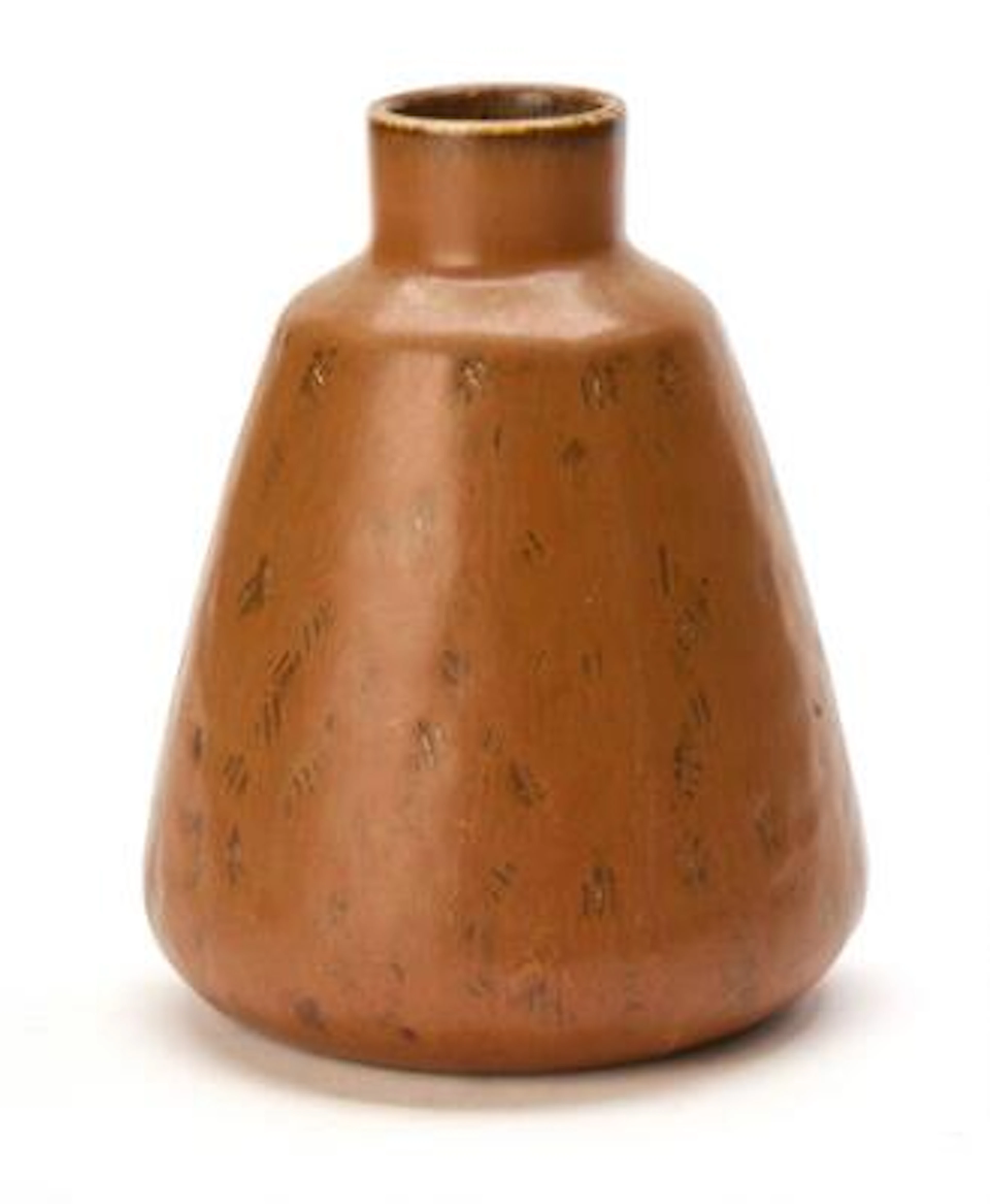 Edith Sonne: Stoneware vase with incised relief decoration. Decorated