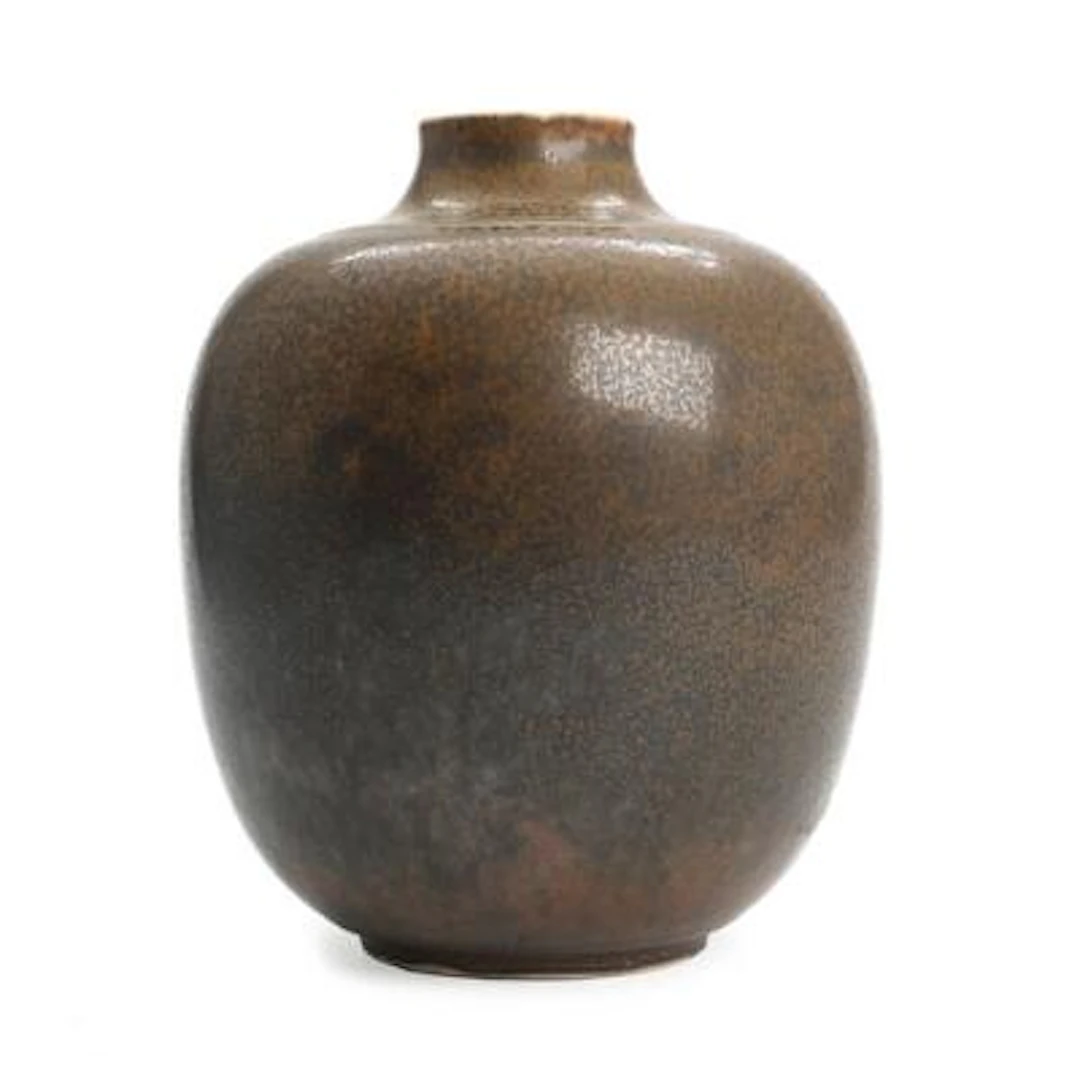 Kresten Bloch: A stoneware vase. Decorated with brownish glaze. Signed