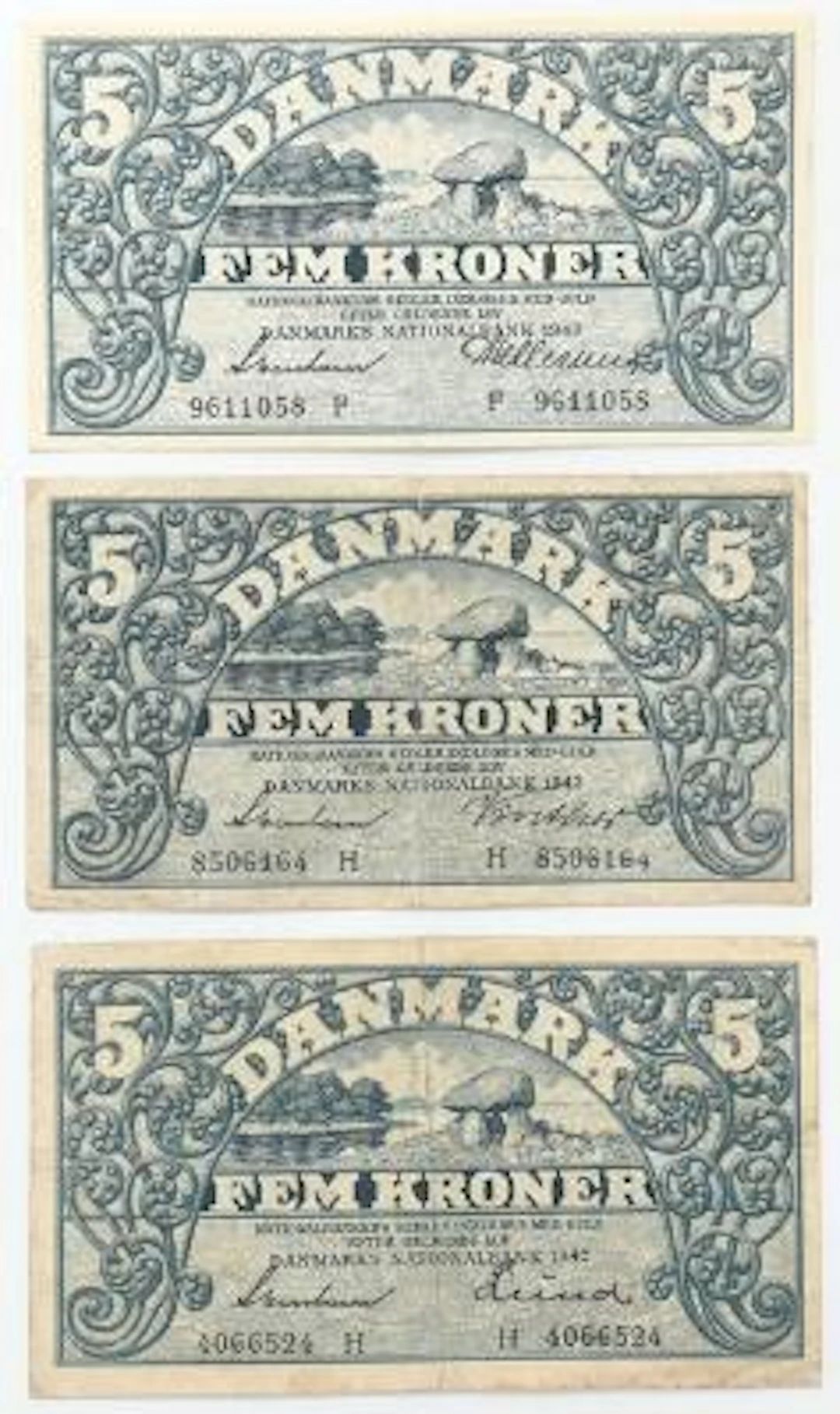 Album with collection of various Danish and foreign banknotes, i.a.