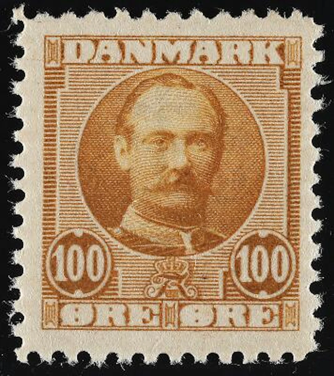 1907. Frederik VIII. 100 Øre, yellow brown. LINEPERFORATED 12 1/2.