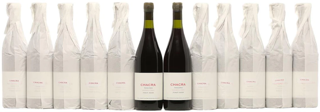 12 bts. Pinot Noir "Cincuenta Y Cinco", Bodega Chacra 2021 A (hf/in).