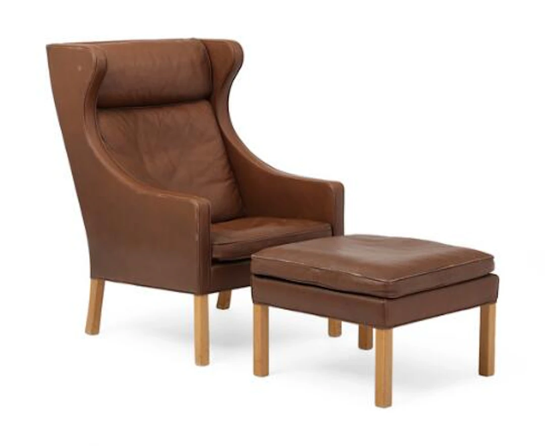 Børge Mogensen: Wingback chair and matching stool with oak legs, sides