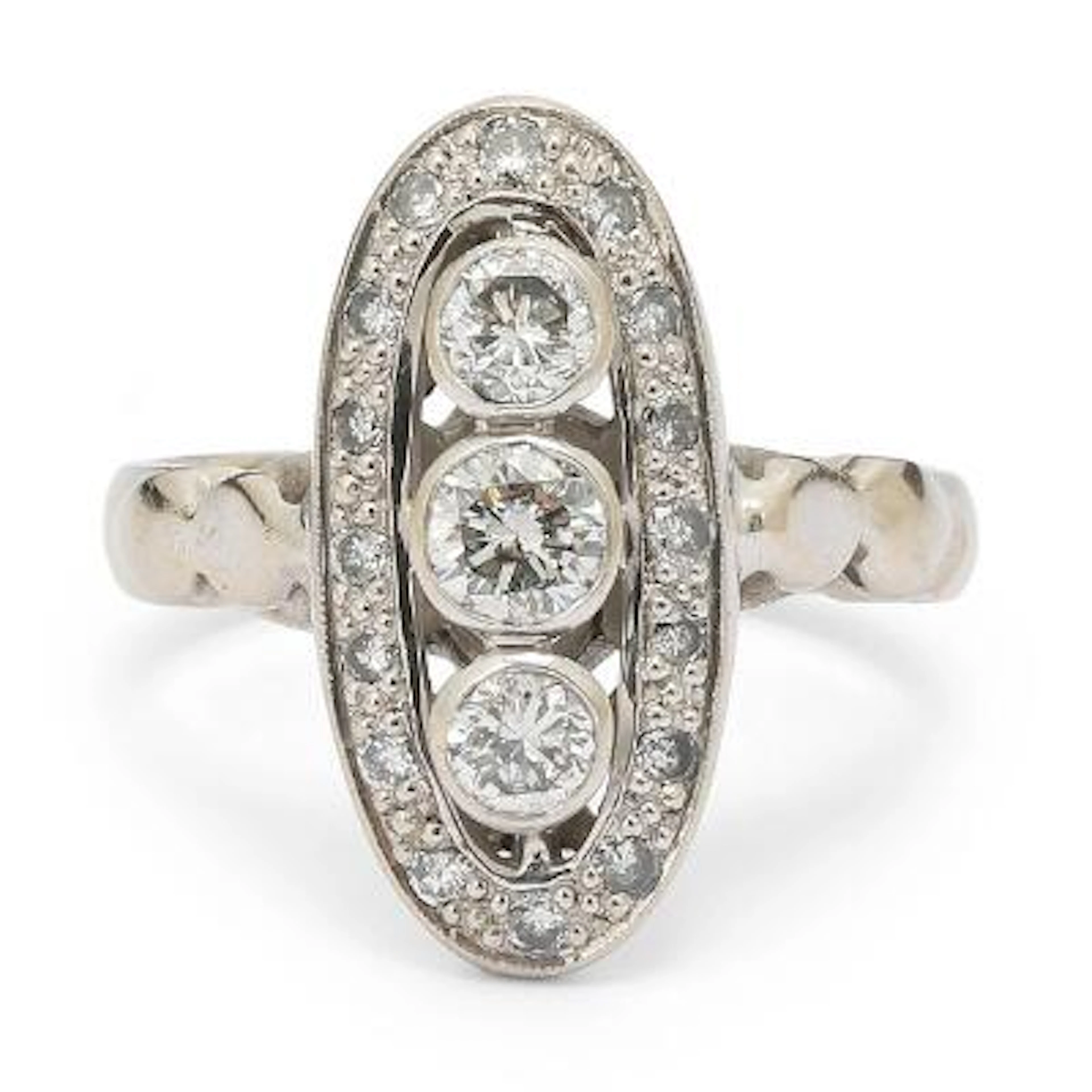 A diamond ring set with diamonds, mounted in 18k white gold. W. 20