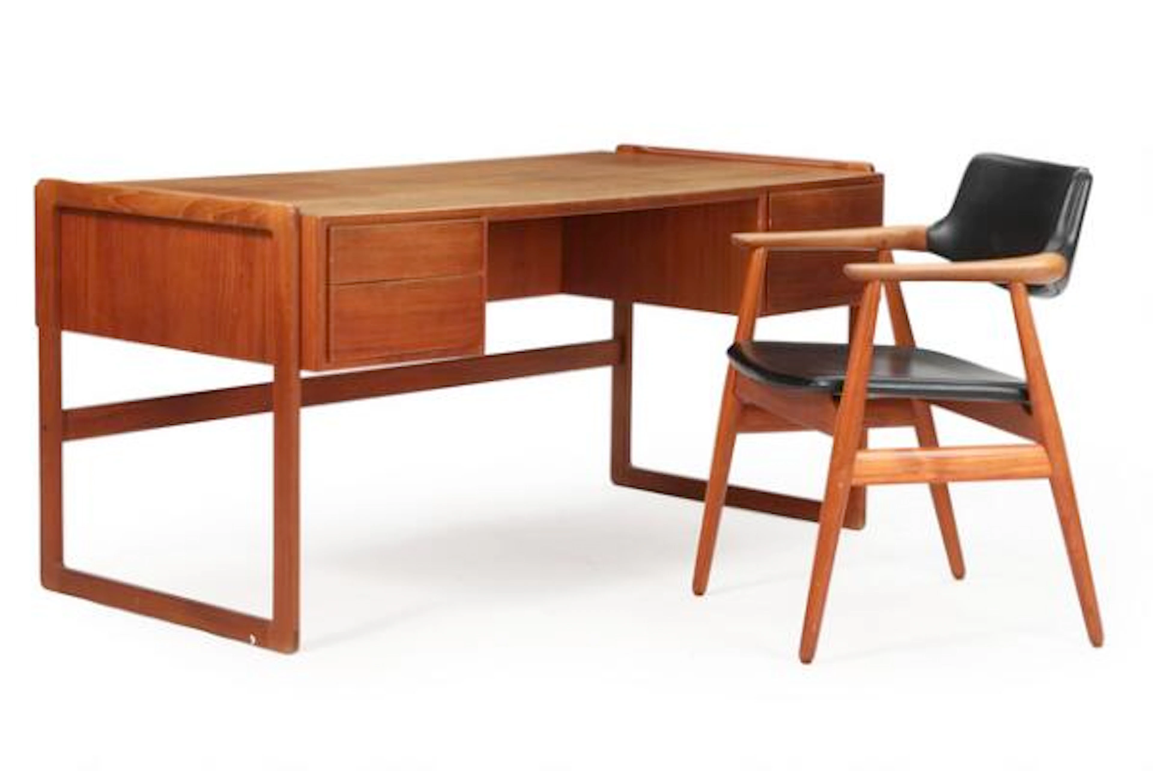Svend Aage Eriksen and danish furniture design: A teak armchair and