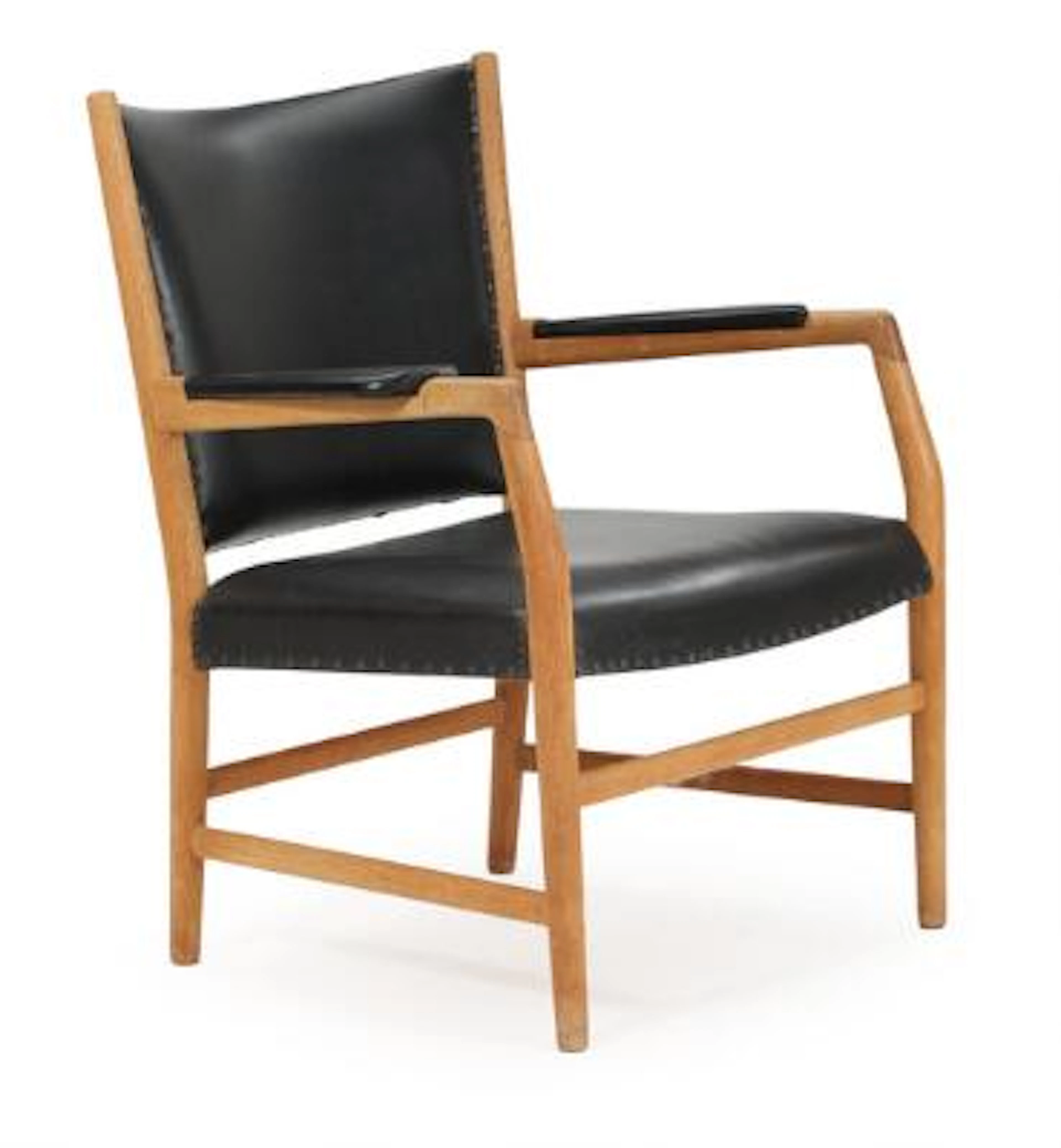 Hans J. Wegner: "B 123". An oak armchair upholstered with black leather
