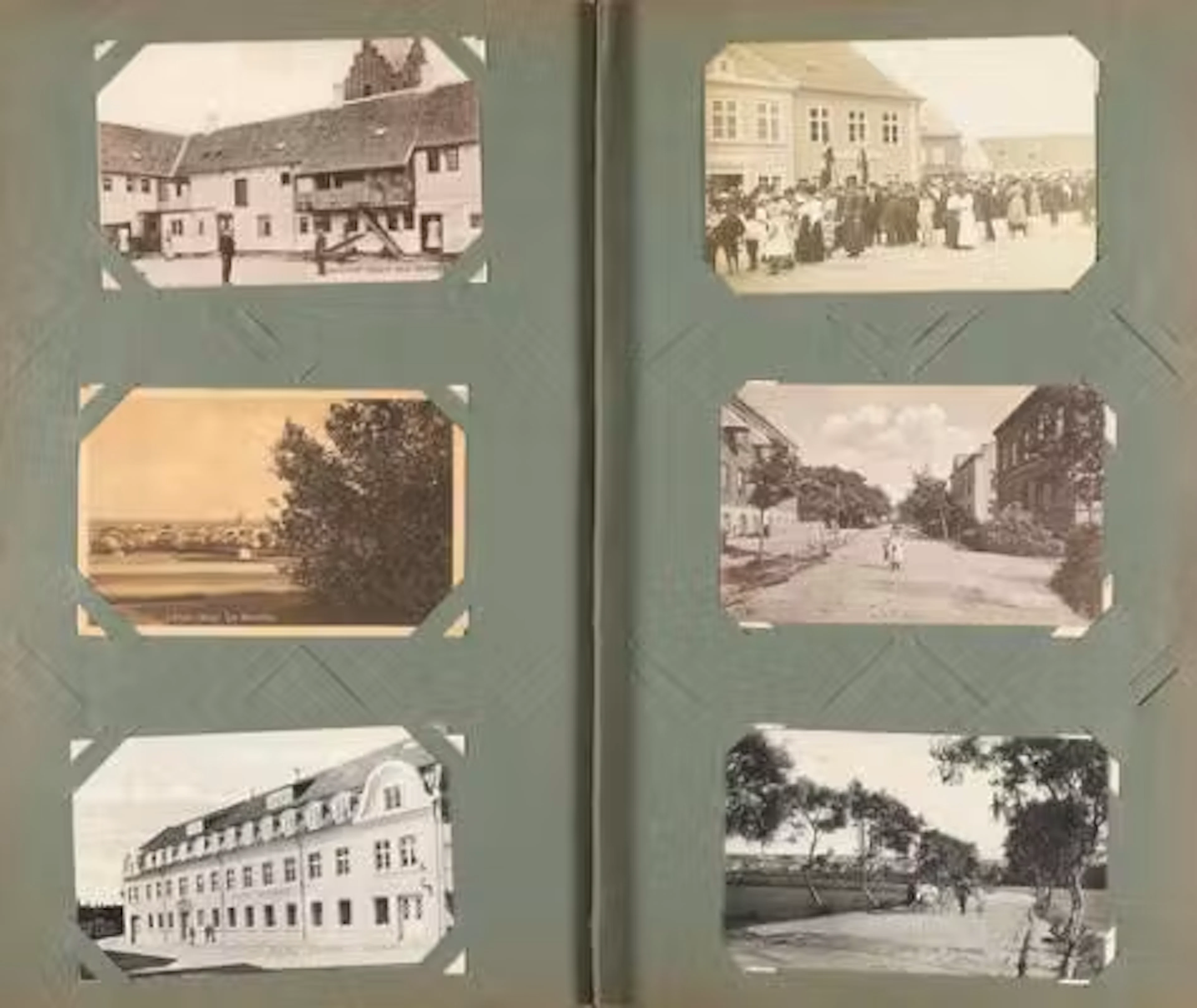 Postcards. Impressive coll. GRENAA/EBELTOFT with ca. 165 old cards.