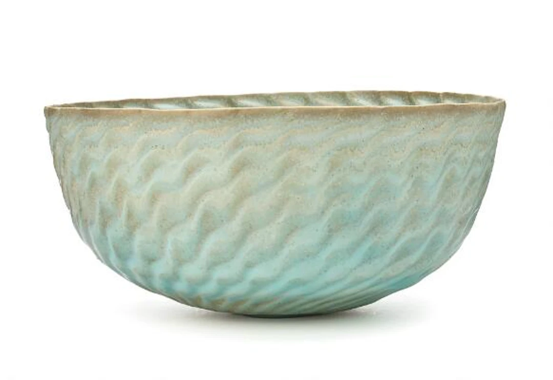 Tove Anderberg: Large stoneware bowl, modelled with relief "waves".
