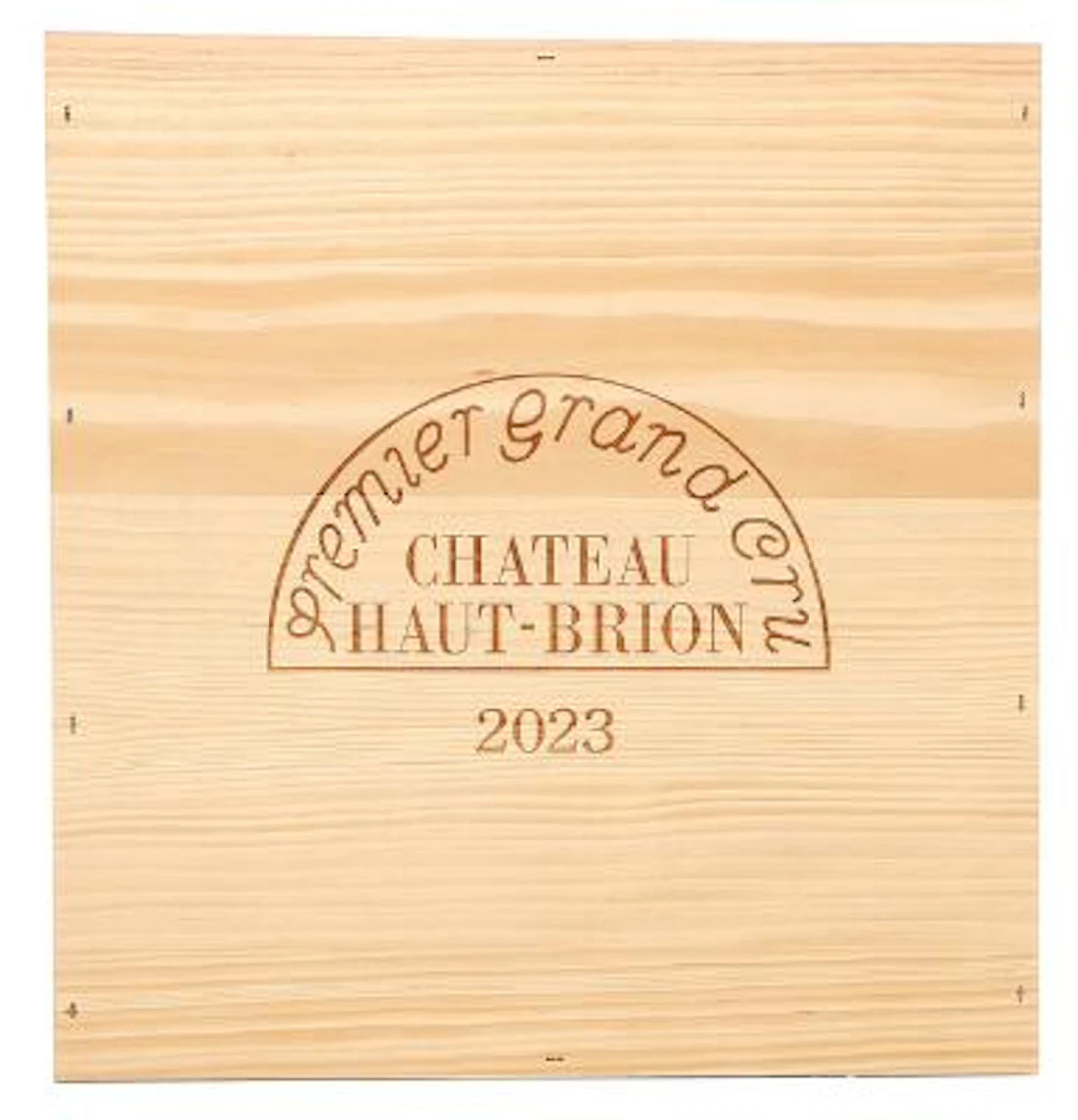 3 bts. Château Haut Brion, Pessac-Léognan. 1. Cru Classé 2023 A (hf/in).