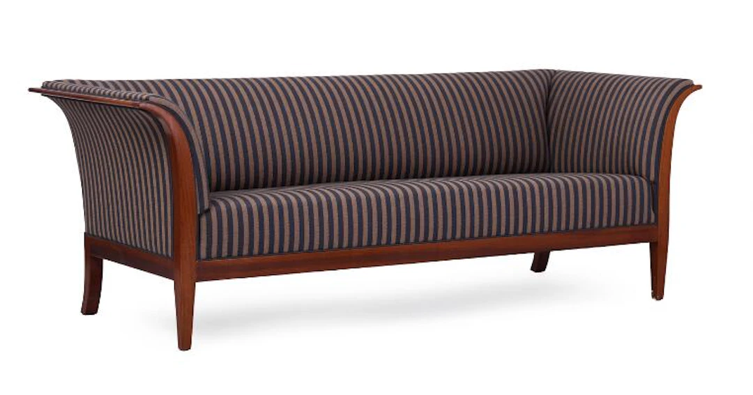 Frits Henningsen: Freestanding three-seat sofa with mahogany frame.