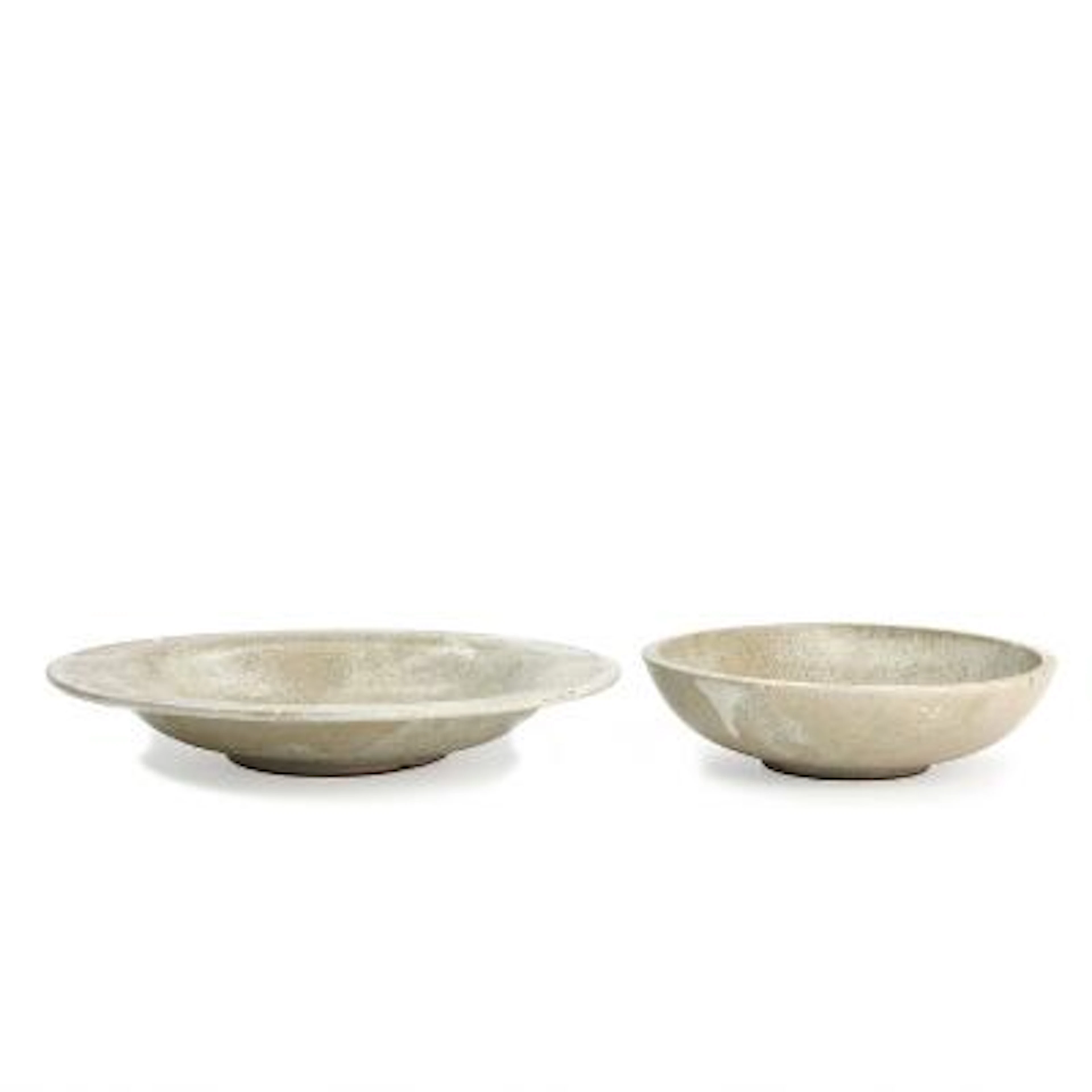 Arne Bang: Stoneware bowl and dish decorated with sand coloured glaze.