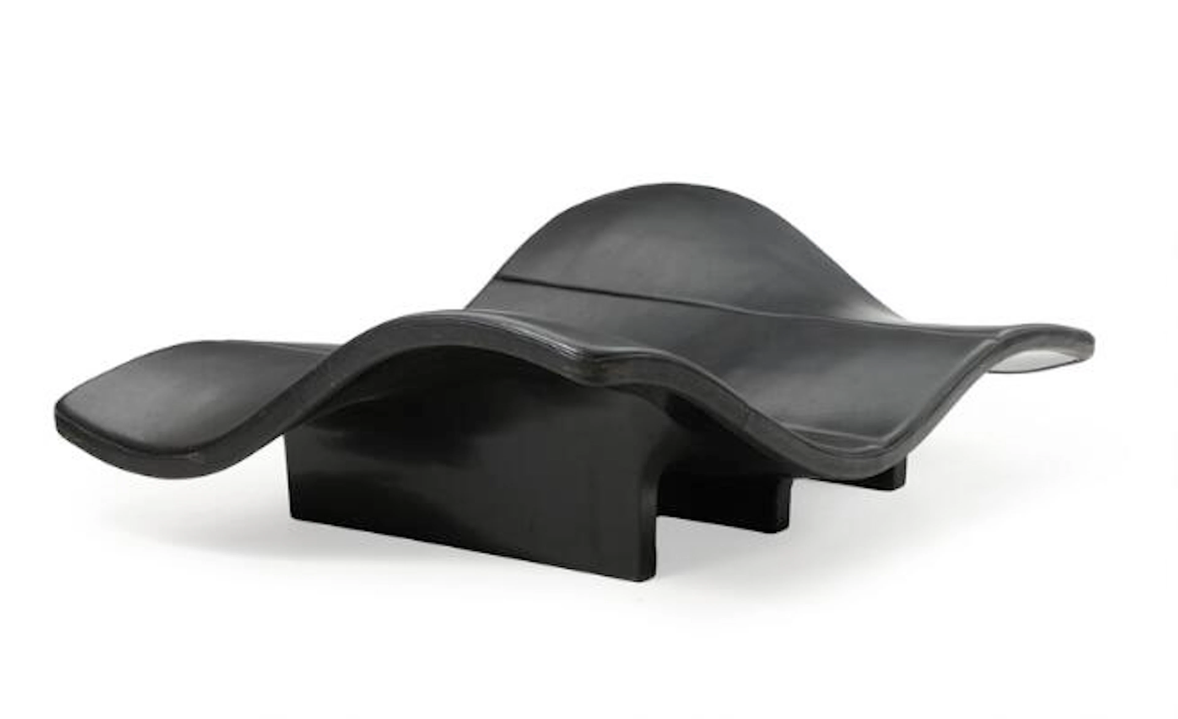 Anne-Mette Jensen, Morten Ernst: "Waves". Sculptural chaise longue