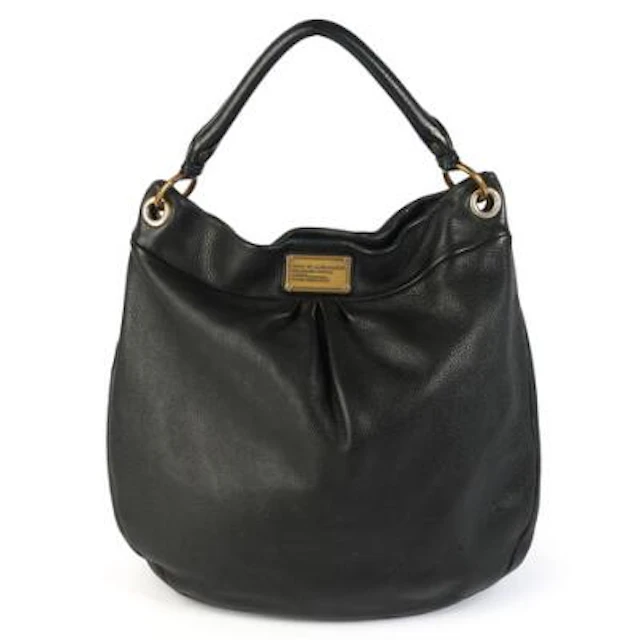 Marc Jacobs: A "Hillier Hobo" bag in black leather with a handle and