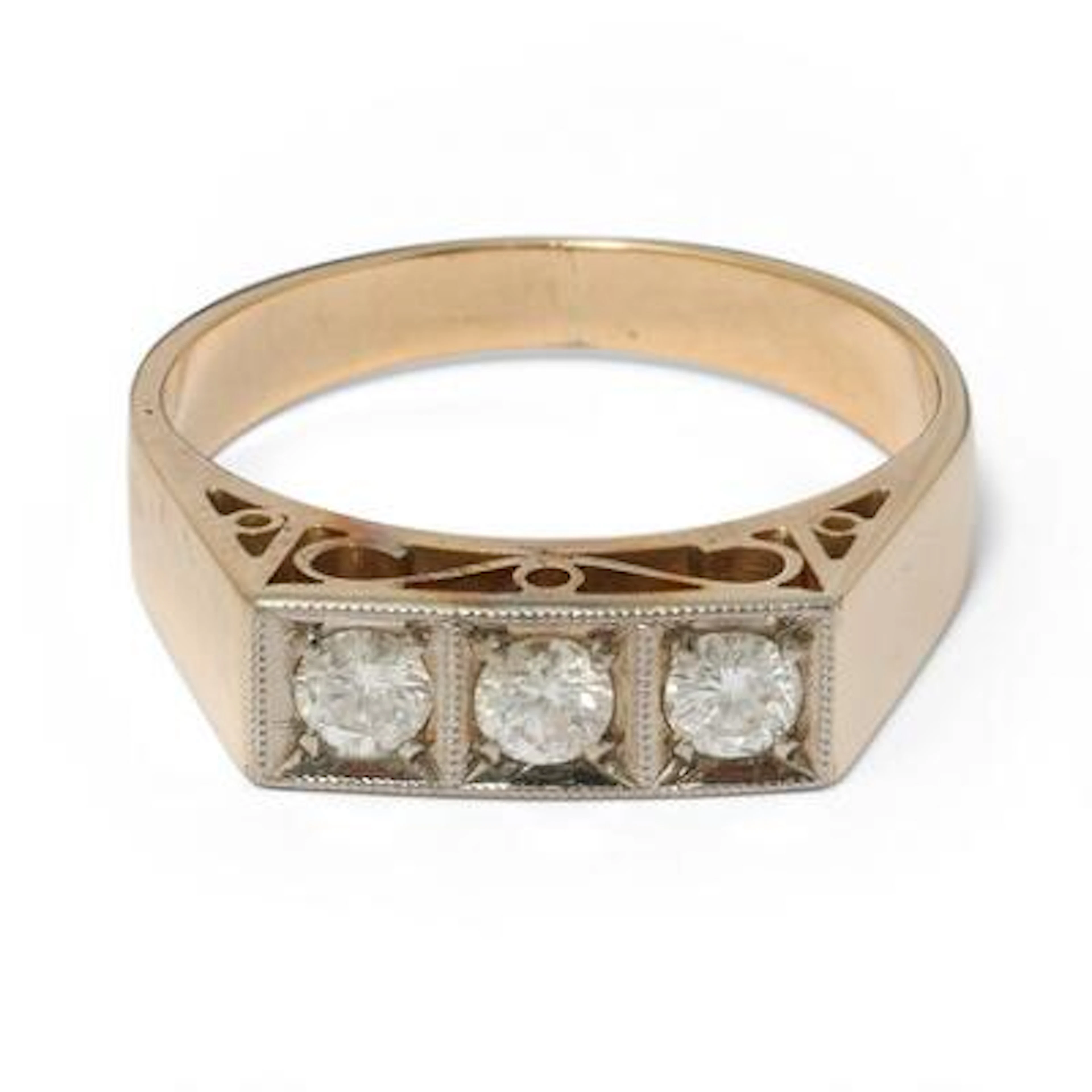 A diamond ring set with three brilliant-cut diamonds, mounted in 14k