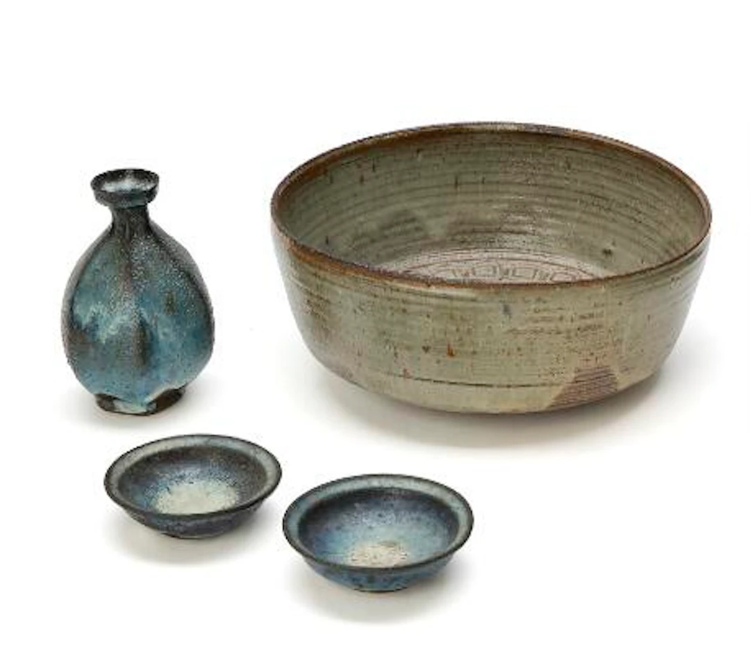 Gutte Eriksen: One larger high-fired earthenware bowl, two small bowls