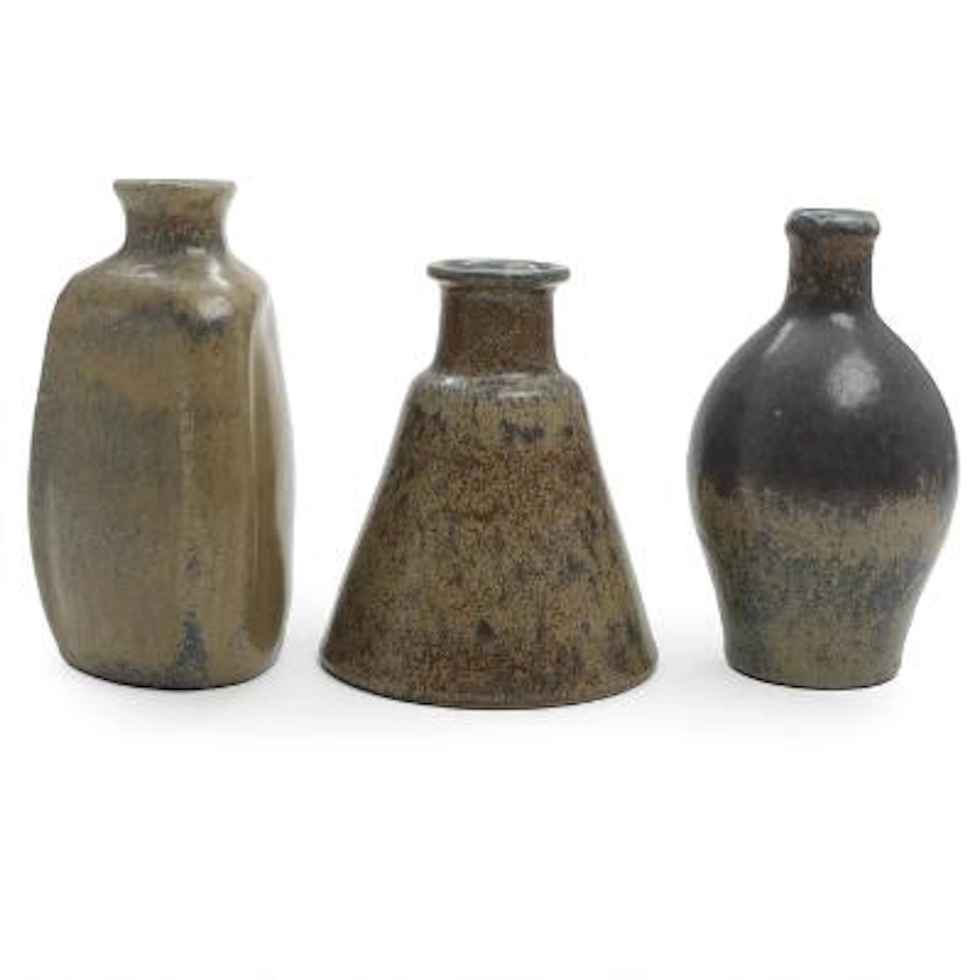 Erik Hjorth: Three stoneware vases, decorated with grey/brown glaze.