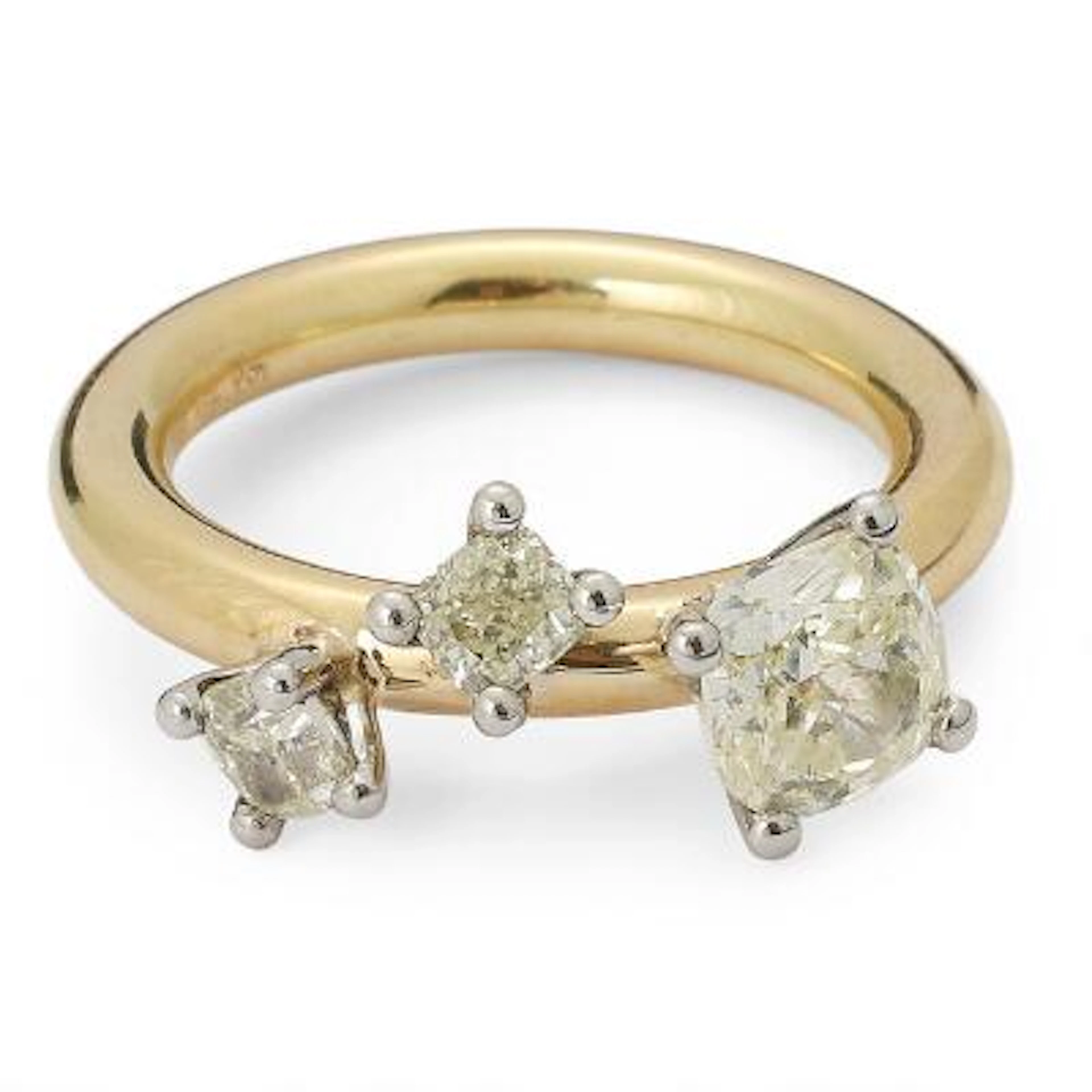 Bodil Binner: A diamond ring set with three diamonds mounted in 18k