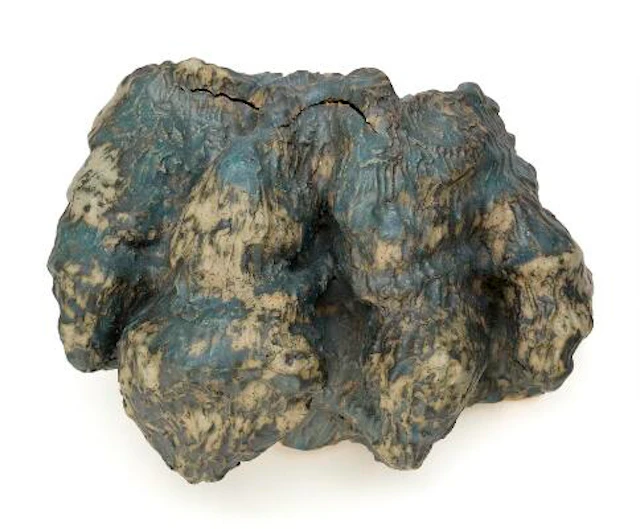 Ubekendt kunstner: Organic/amorphous sculpture. Unsigned. Glazed stoneware.