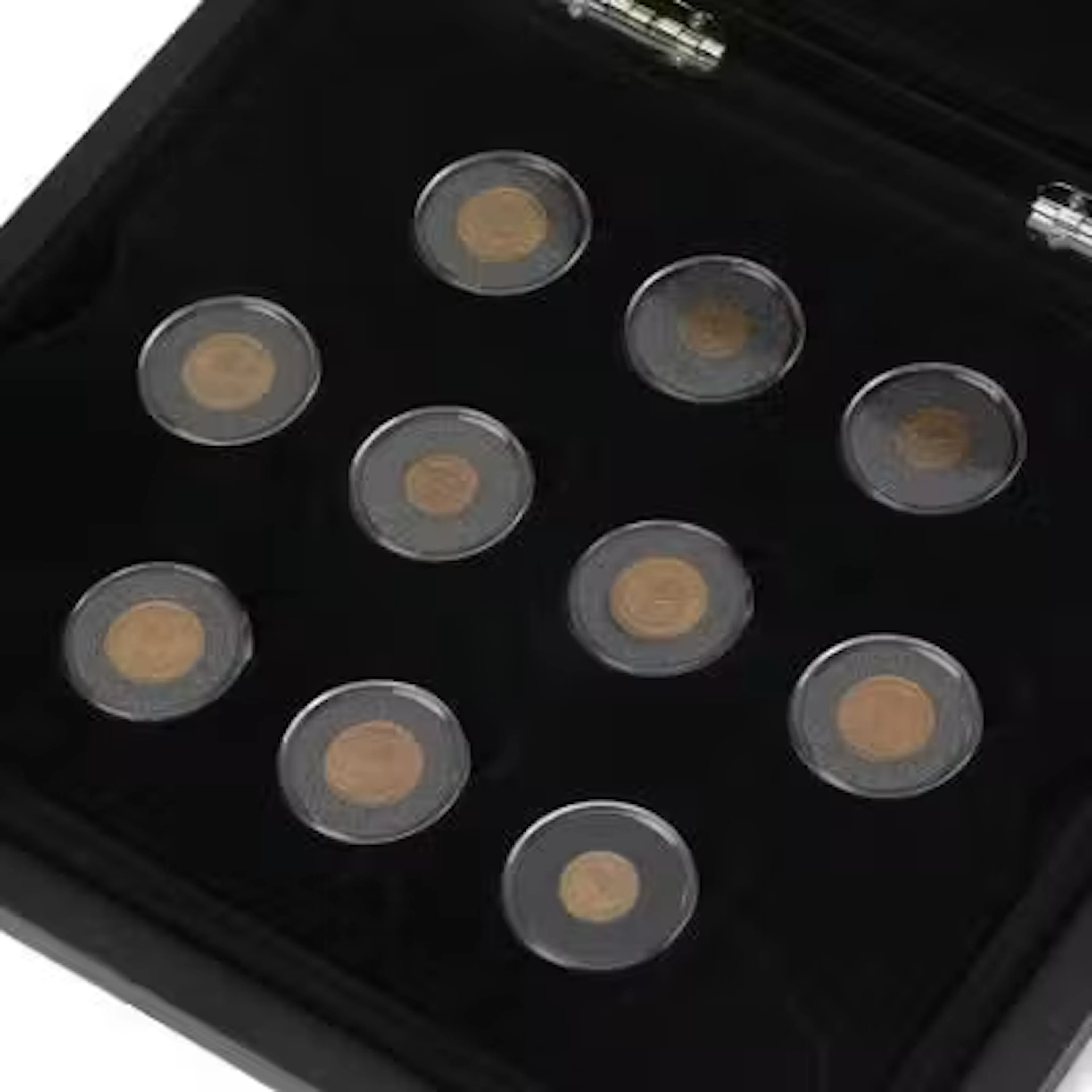 Collection of various sets in boxes from "mønthusety", in total 10