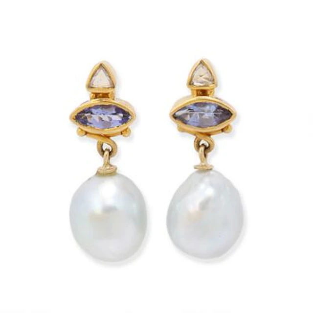 Natascha Trolle: A pair of ear pendants set with tanzanite, pearl