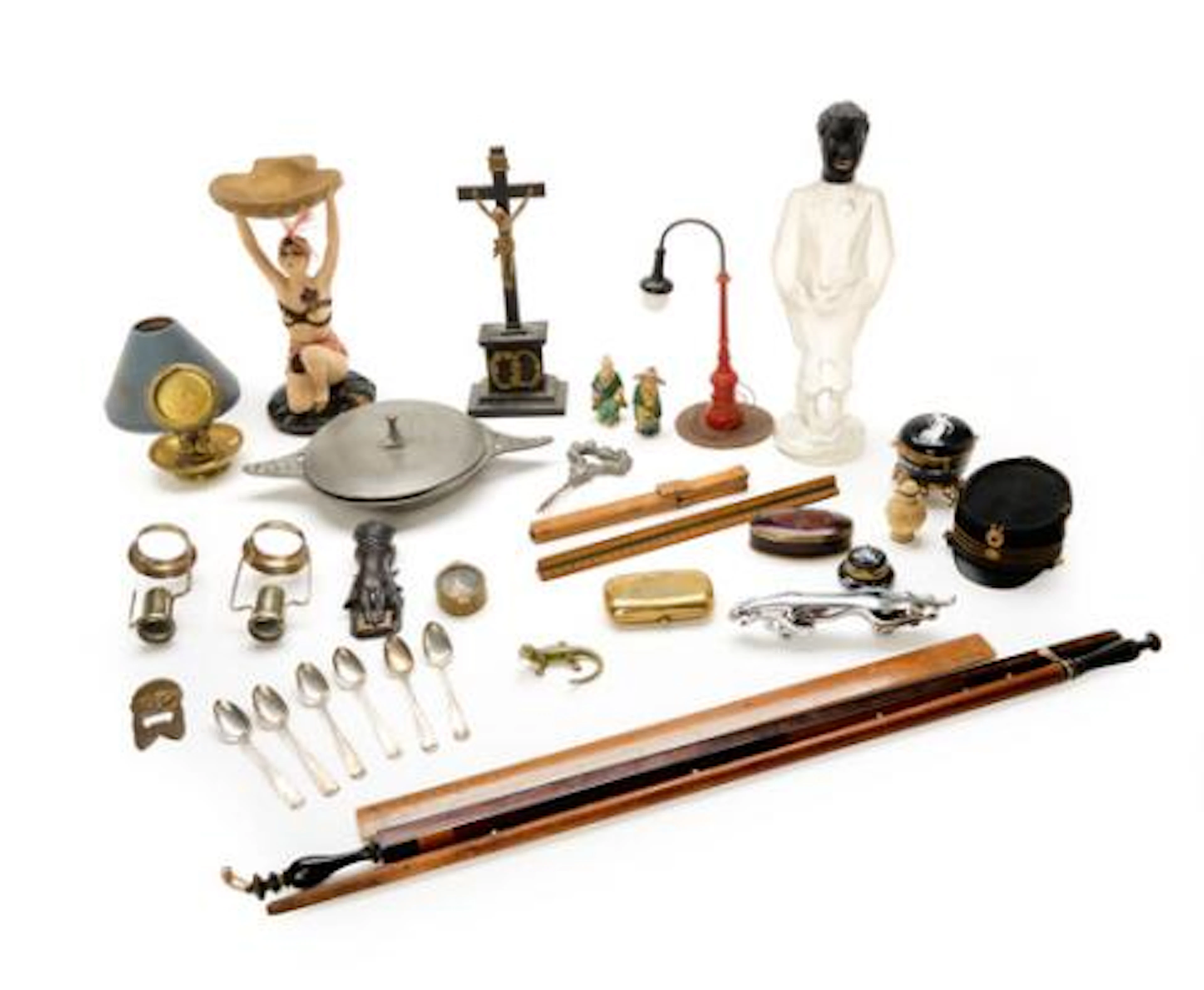 A large collection of curiosities.19th-20th century. – Bruun Rasmussen