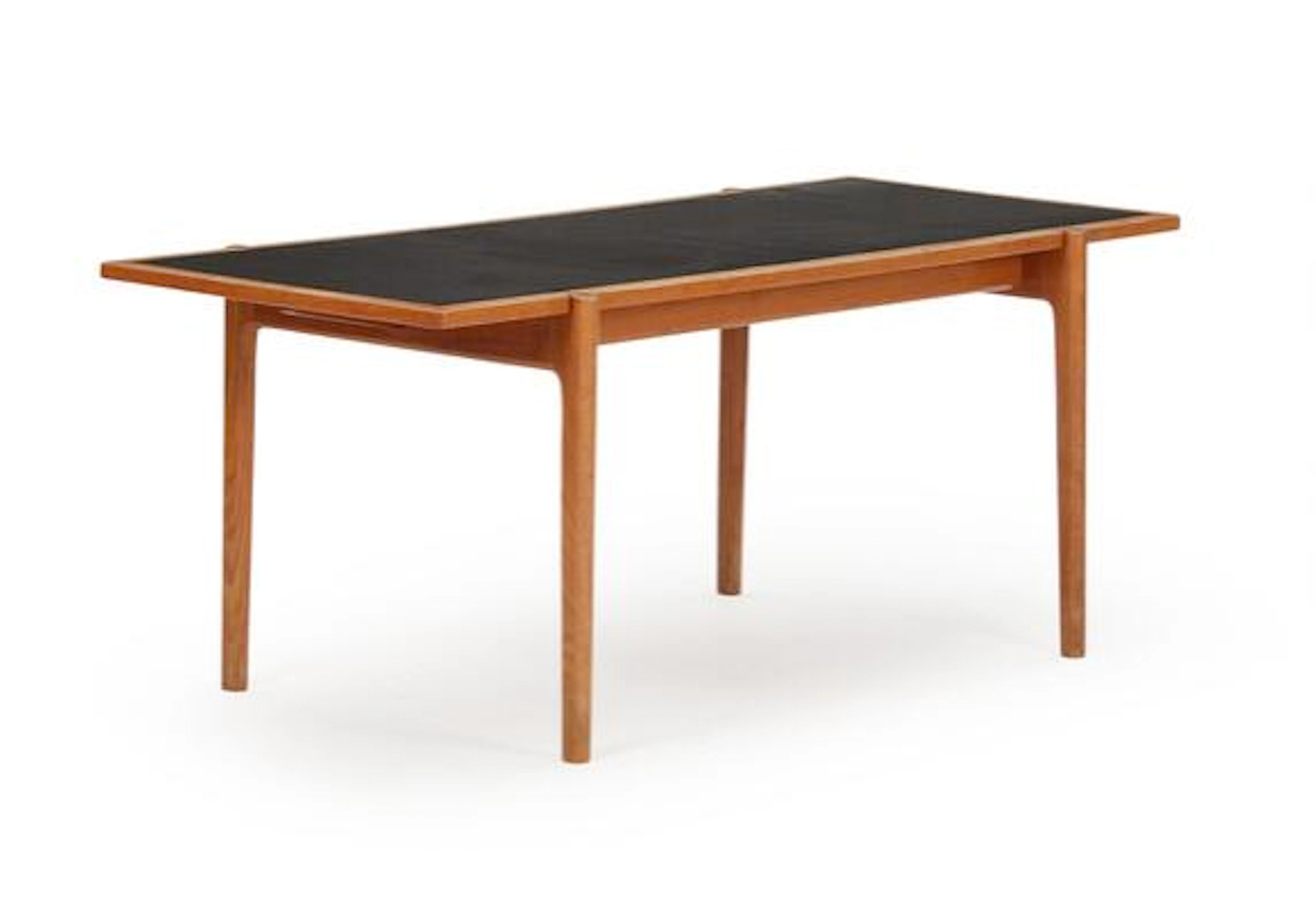 Hans J. Wegner: Rectangular coffee table in teak. Reversible top in