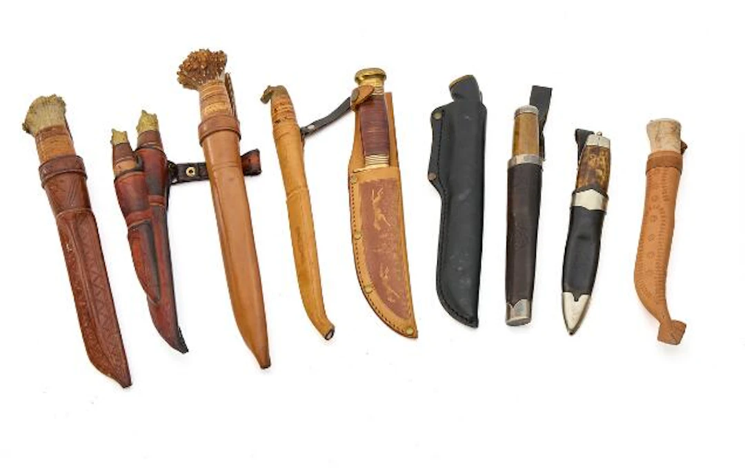 Nine Nordic hunting knives. – Bruun Rasmussen Auctioneers