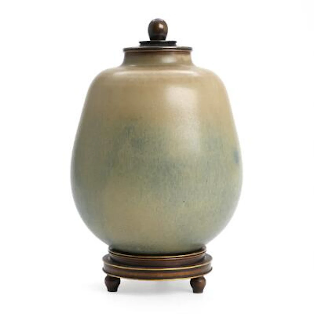 Kresten Bloch, C. F. Ludvigsen, Knud Andersen: Lidded vase in stoneware.