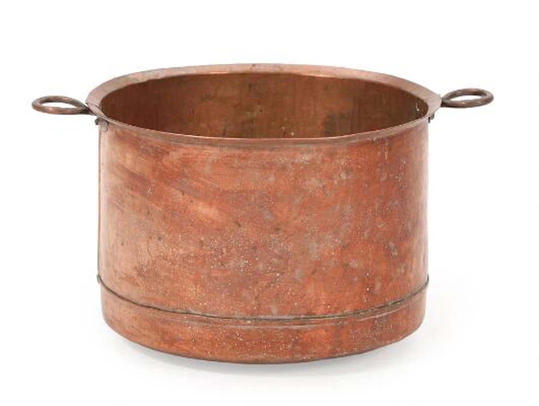 Haraldskjær Kobber Fabrik: Copper cauldron with two handles. Mid-19th