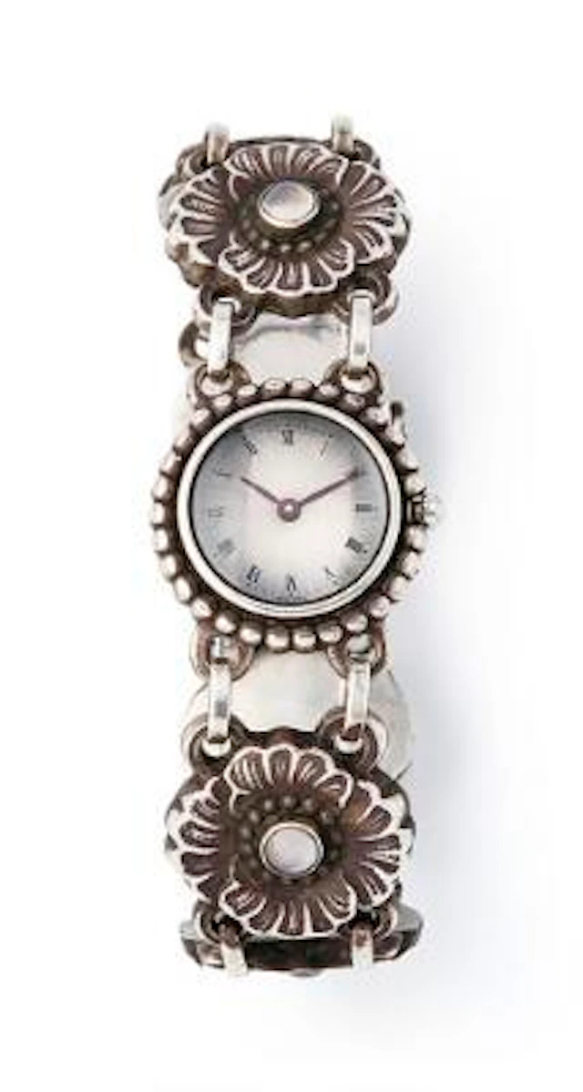 Georg Jensen: "Skønvirke" of silver, ref. 2366. Quartz movement. 1980s.