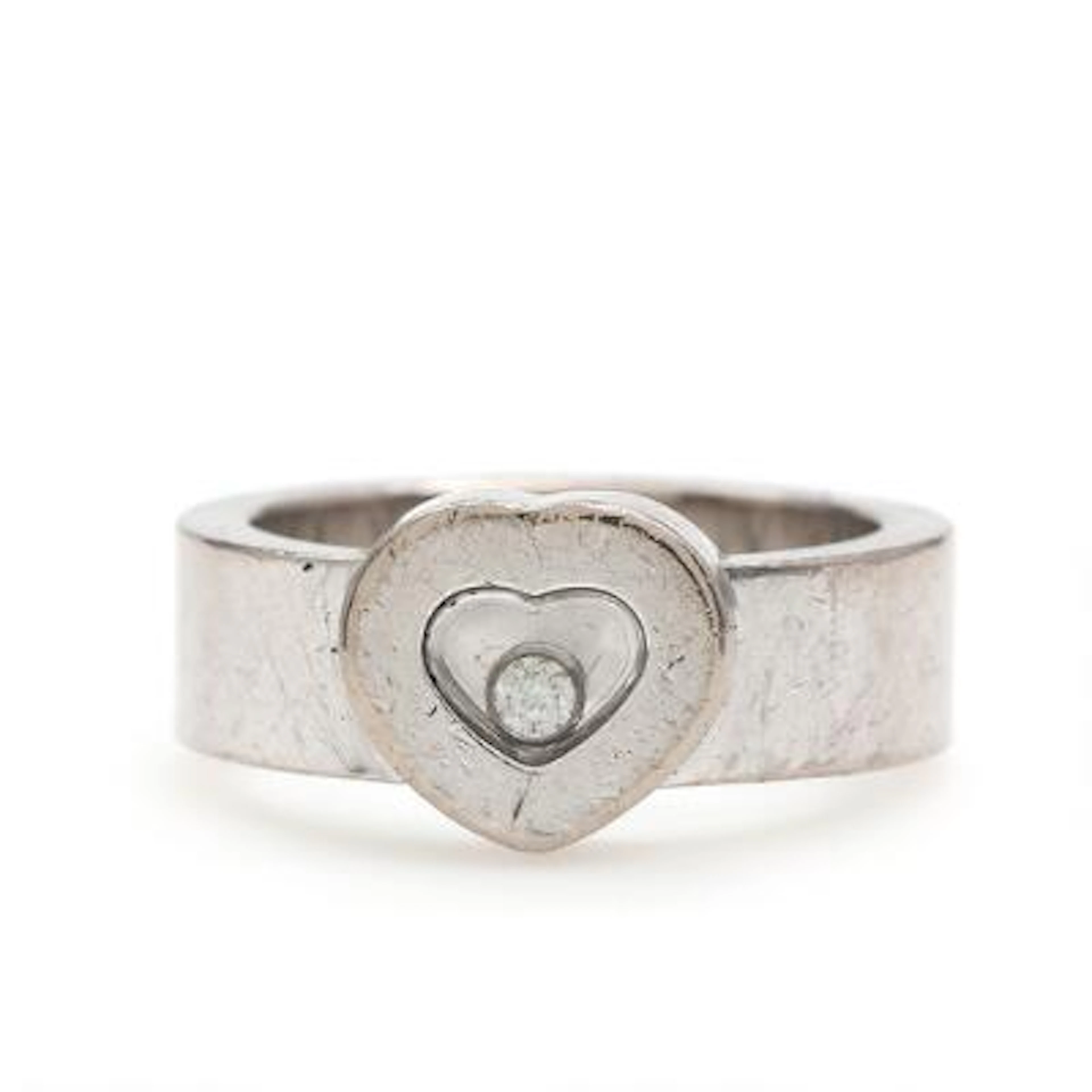 Chopard: A "Happy Diamond" diamond ring set with a brilliant-cut diamond