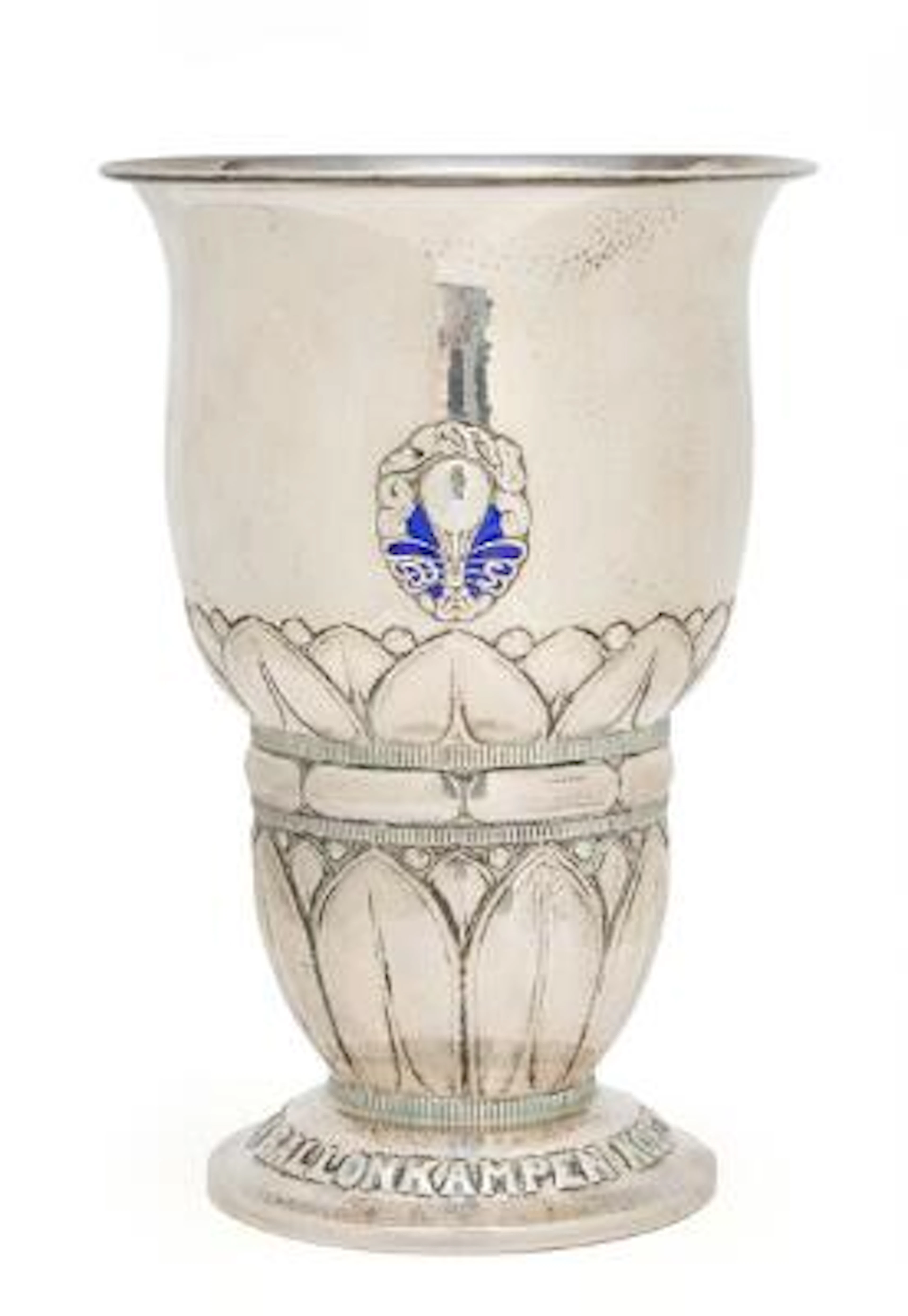 A chased silver cup, maker Heimbürger, Copenhagen hallmark 1927. Weight
