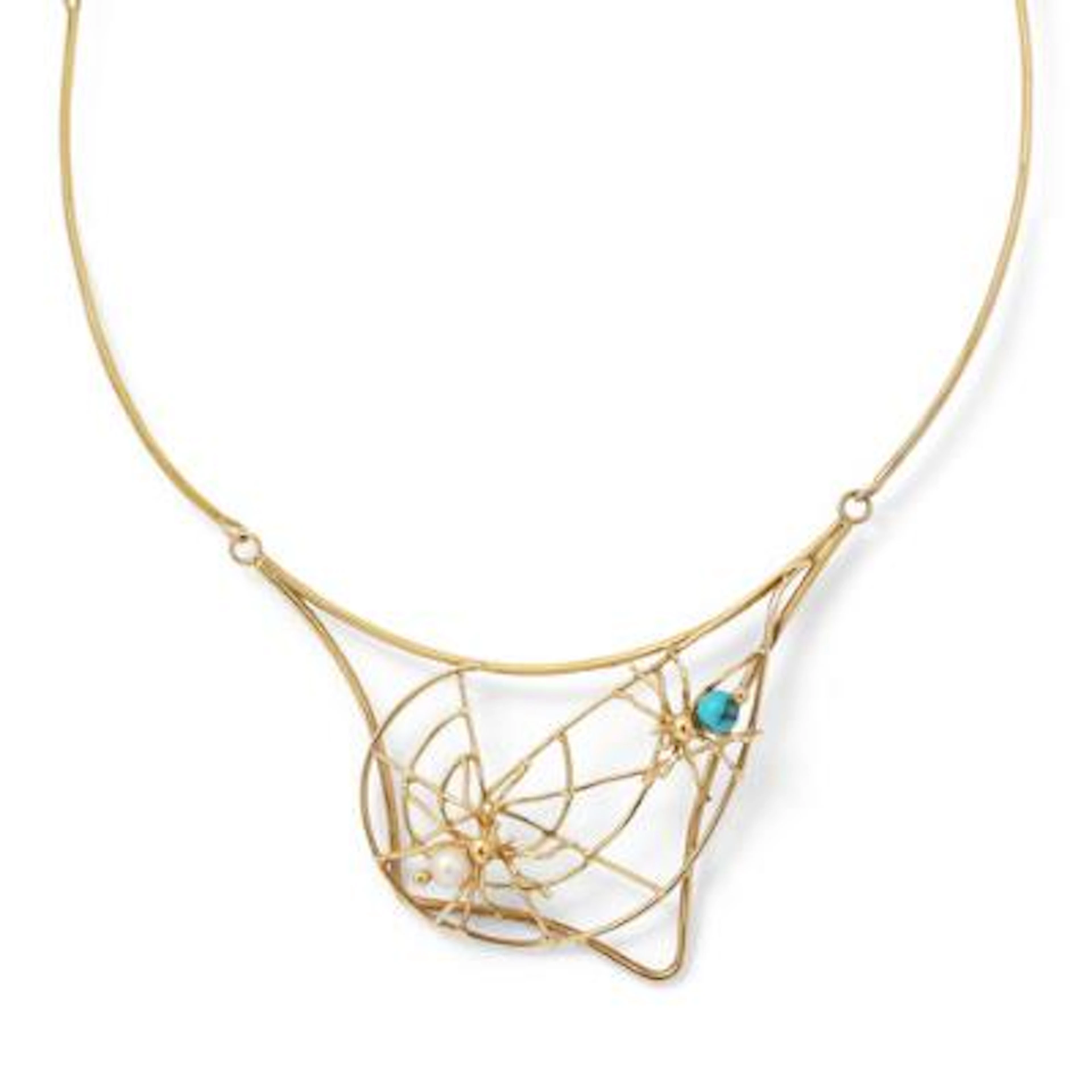 Cloos: A necklace with a pendant in the shape of two spiders on a