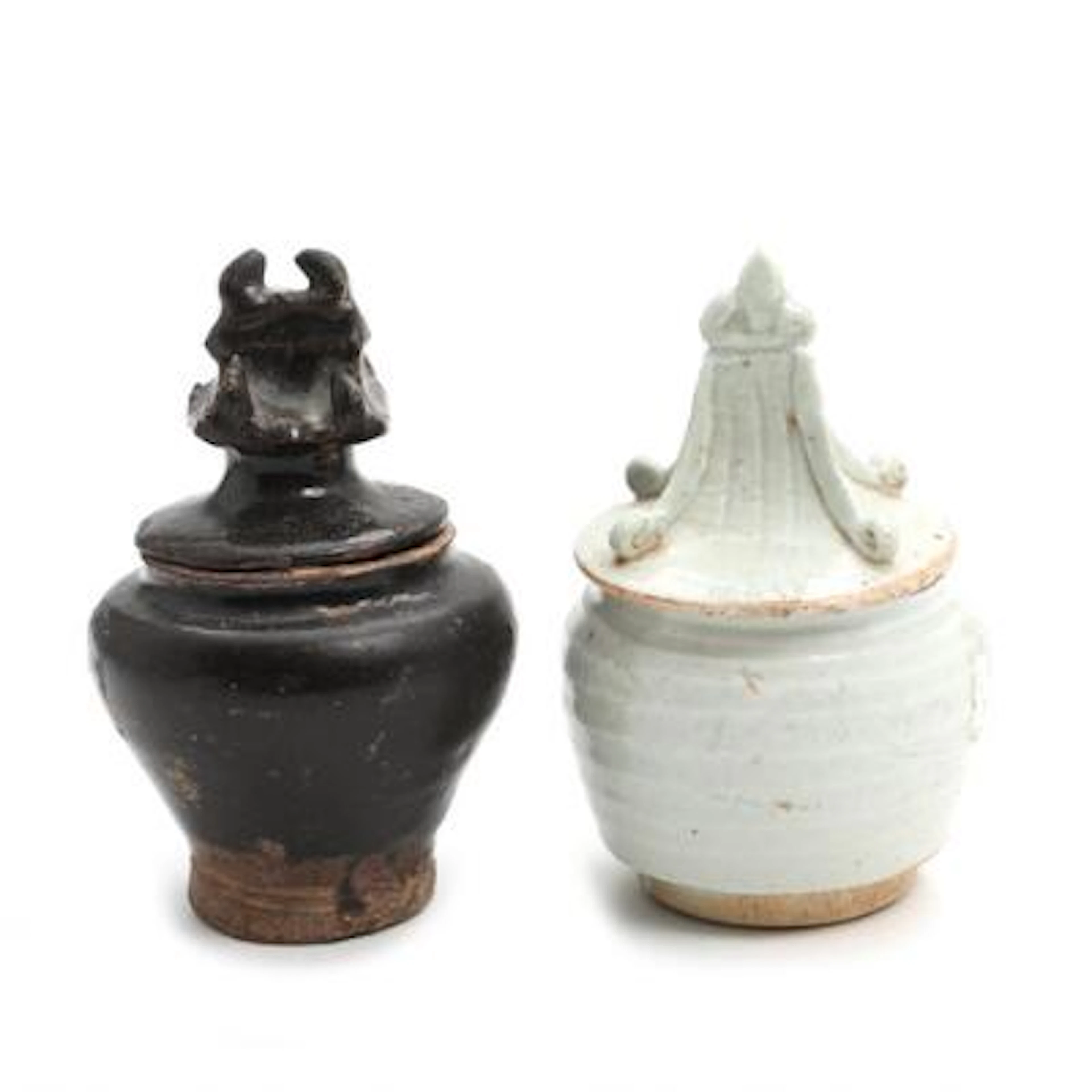 Two Chinese porcelain urns and covers. Presumably Song Dynasty (960-1279)
