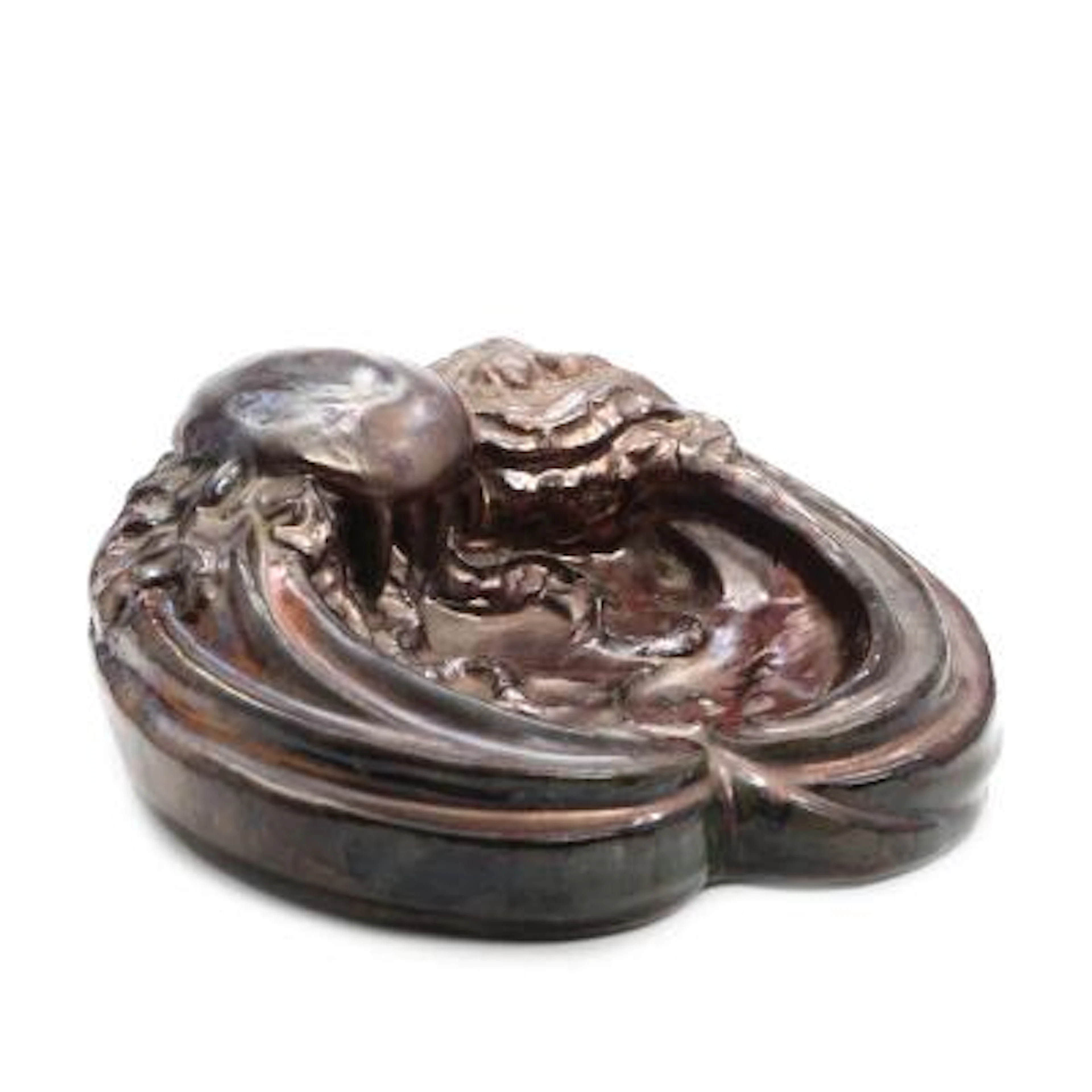 Jens Petersen: Dish of earthenware modelled with octopus. Decorated
